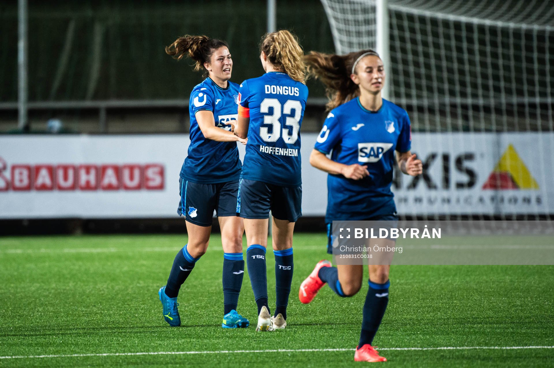Chantal Hagel of Hoffenheim celebrate with teammates
