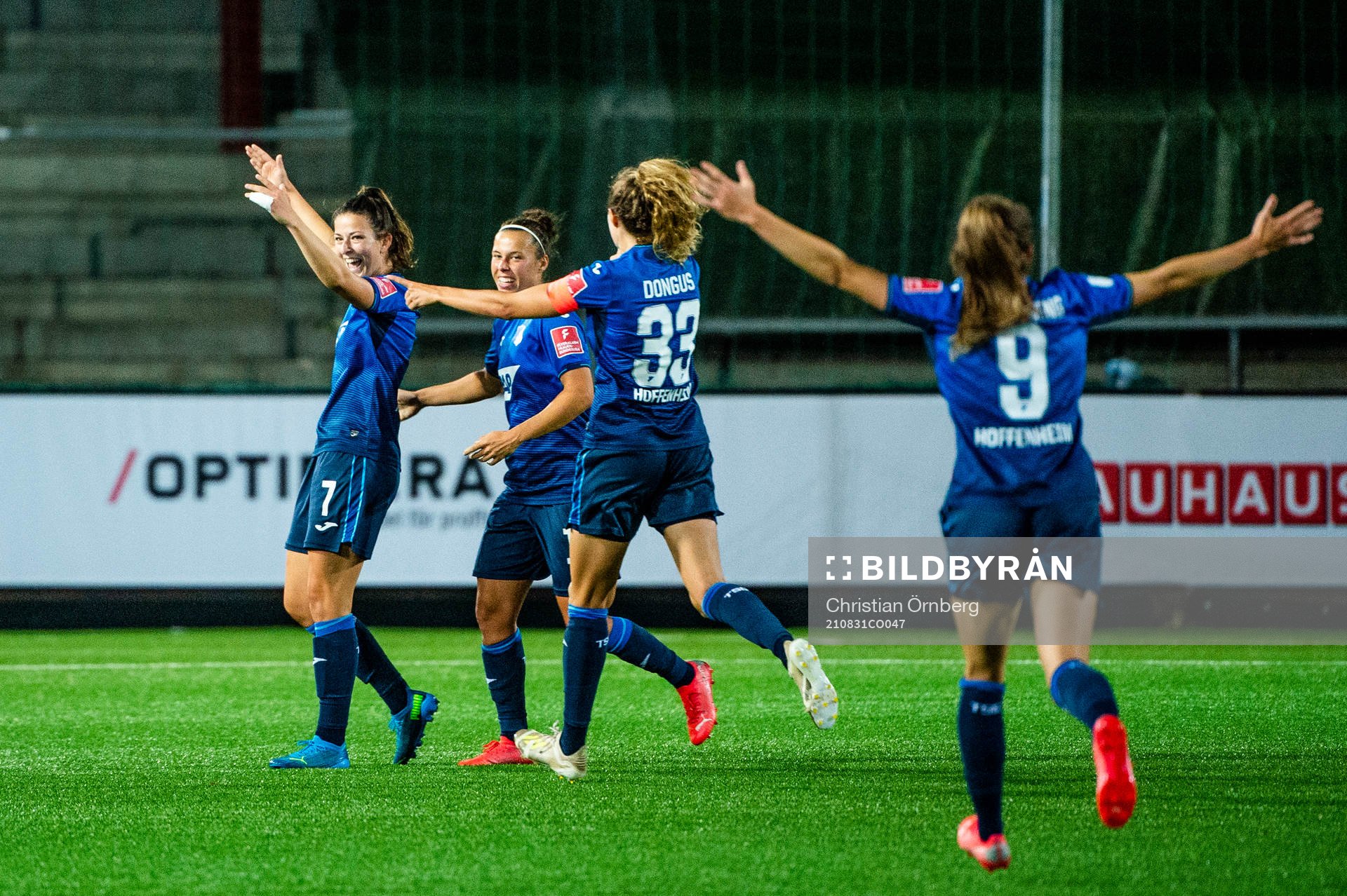 Chantal Hagel of Hoffenheim celebrate with teammates after the 0-3 goal during the UEFA Women's Champions League football match between Rosengård and Hoffenheim on August 31, 2021 in Malmö.