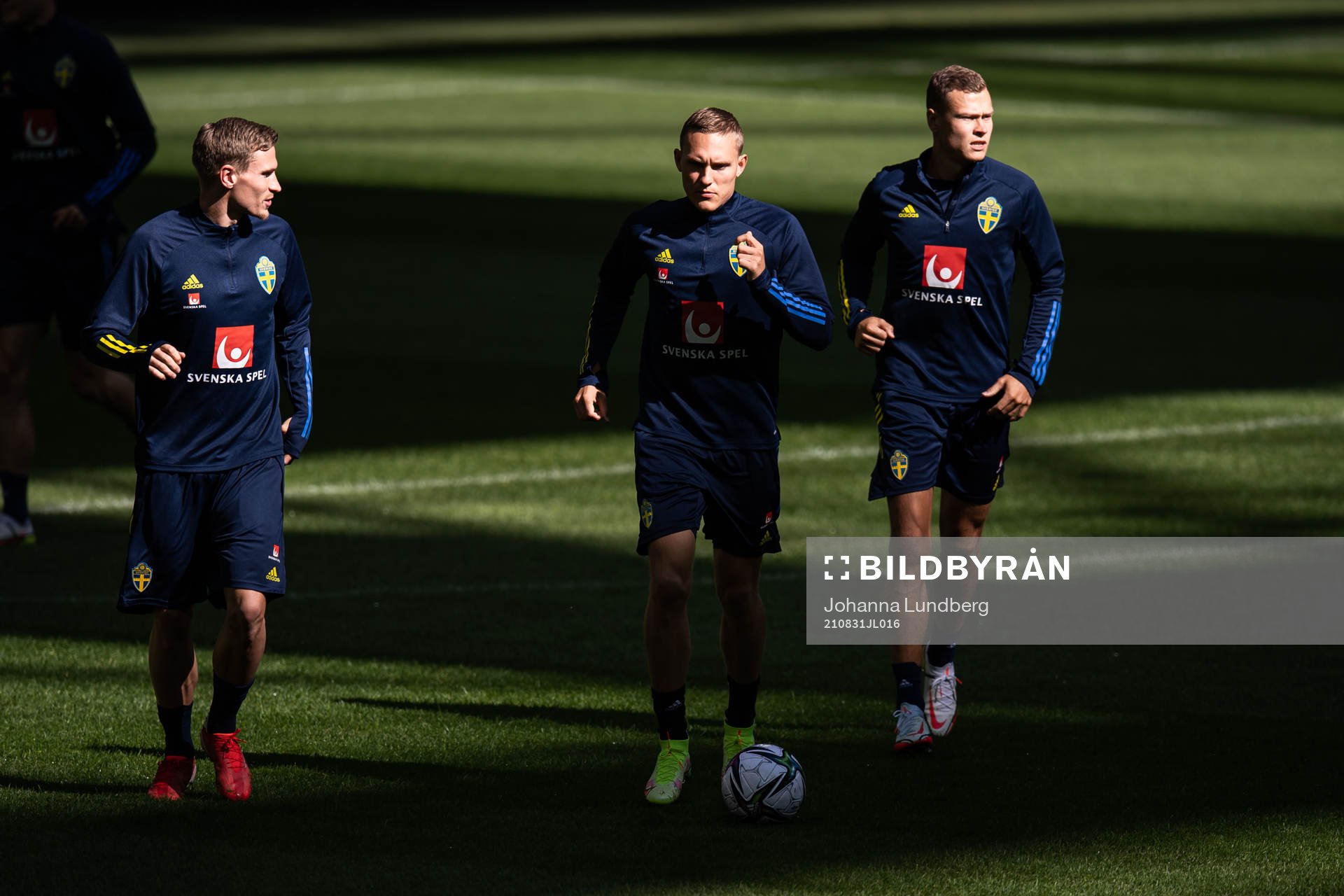 Ludwig Augustinsson and Viktor Claesson of the Swedish