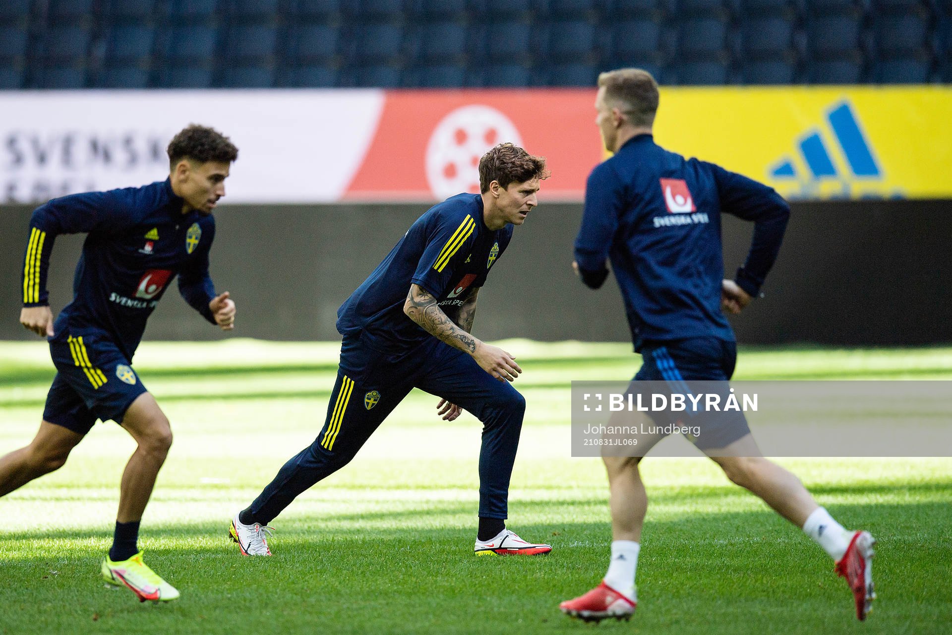 Victor Nilsson Lindelöf of the Swedish national team