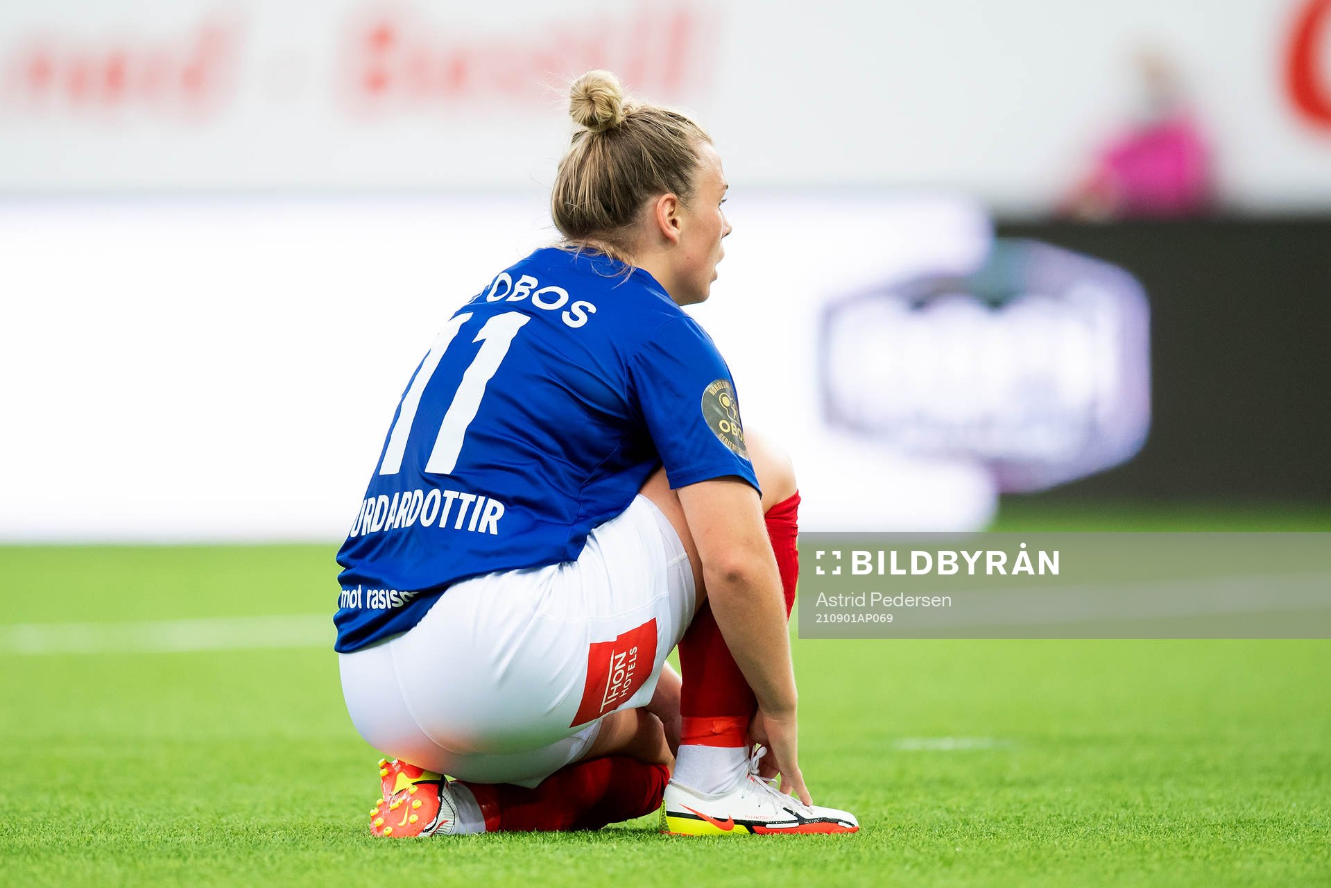 Ingibjörg Sigurdardottir of Vålerenga looks dejected