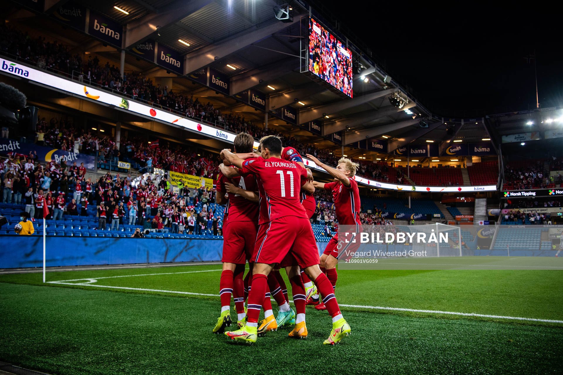 Players of Norway celebrates 1-0