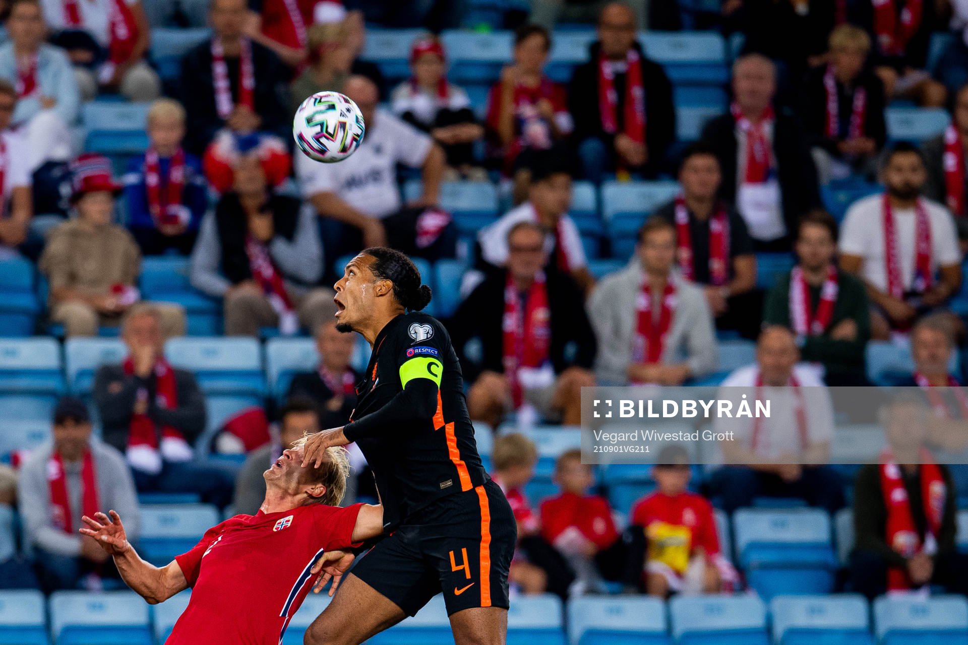 Morten Thorsby of Norway and Virgil van Dijk of Netherlands
