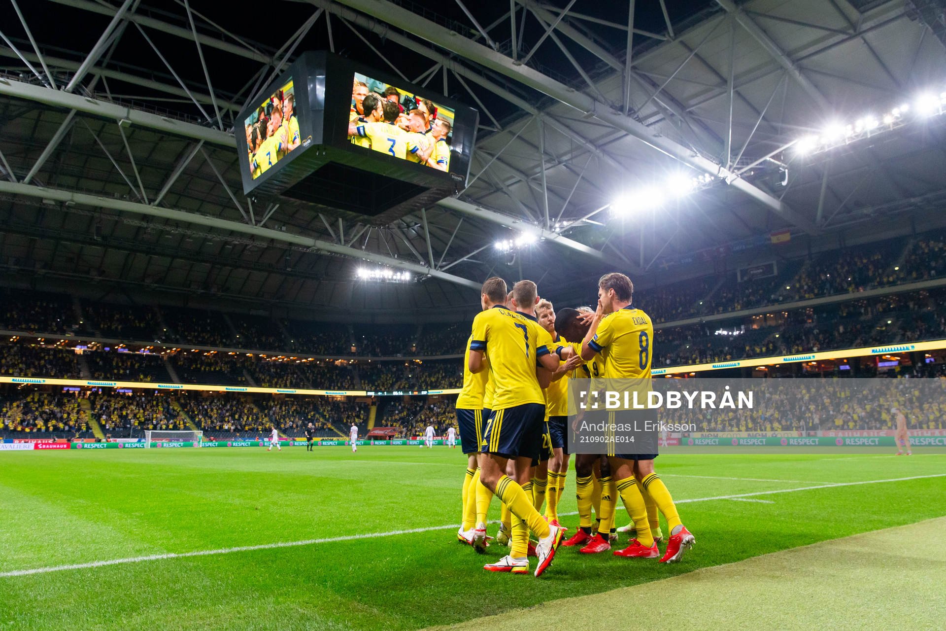 Alexander Isak of Sweden celebrates