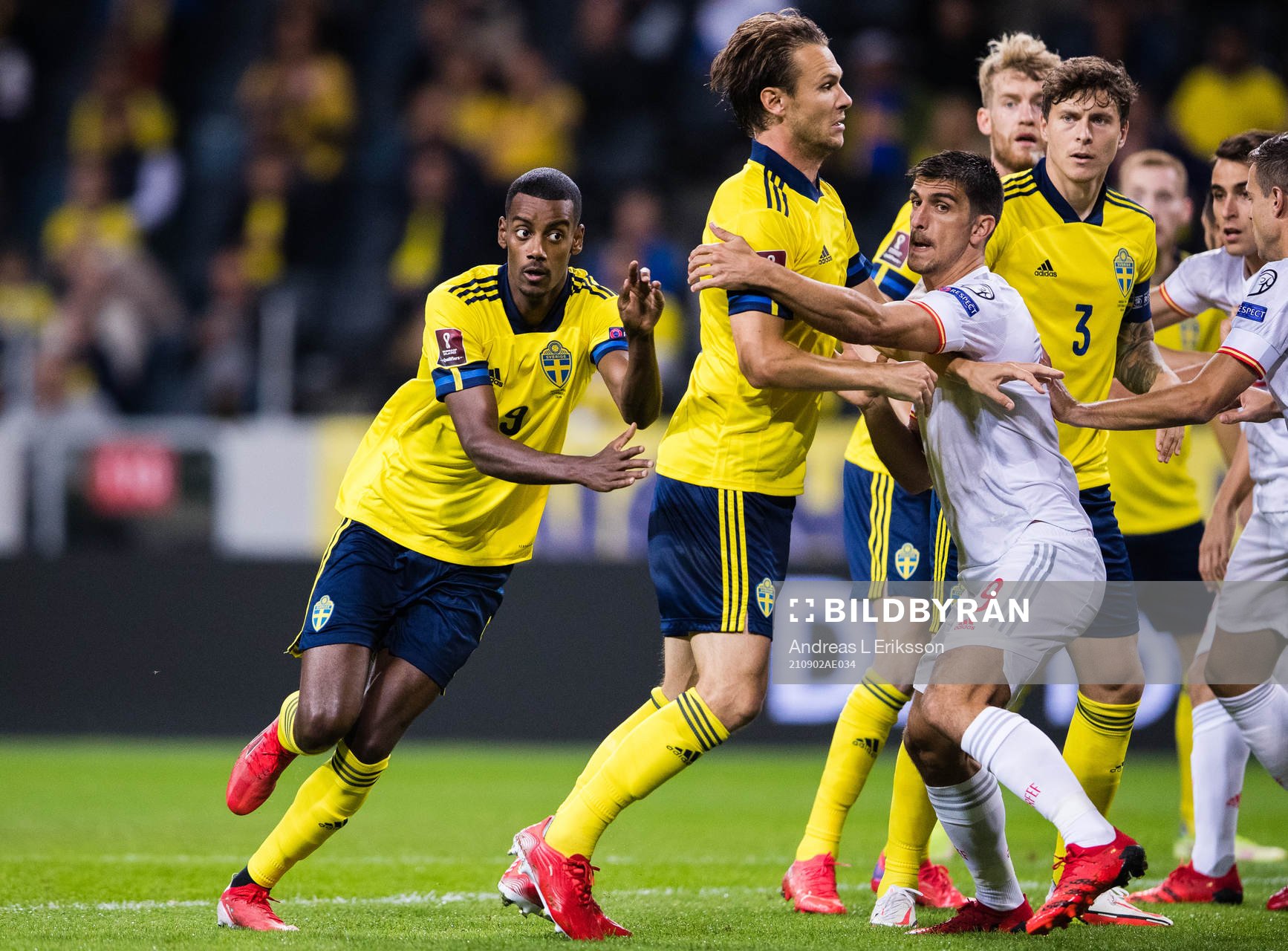 Alexander Isak, Albin Ekdal and Victor Nilsson Lindelöf of