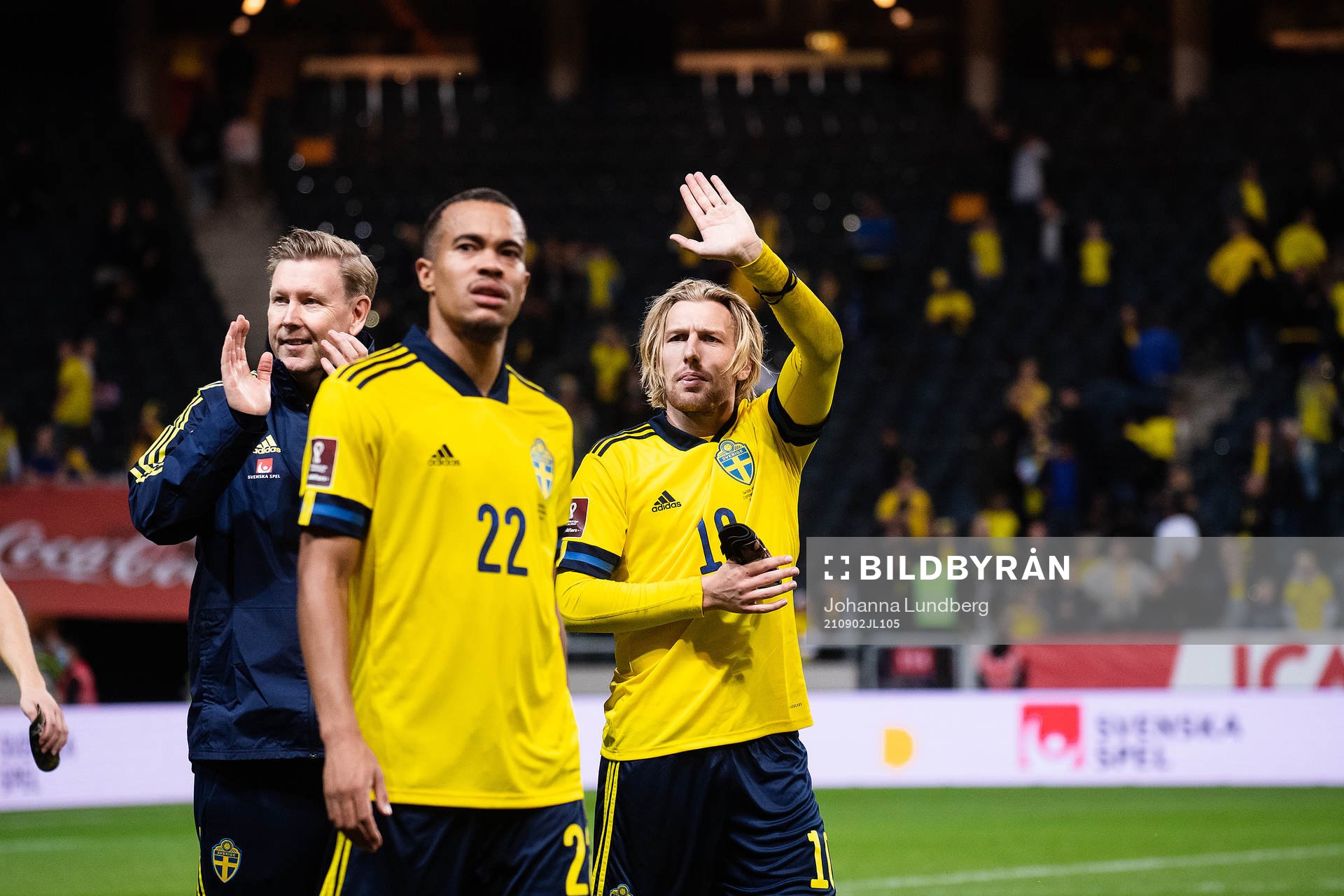 Robin Quaison and Emil Forsberg of Sweden