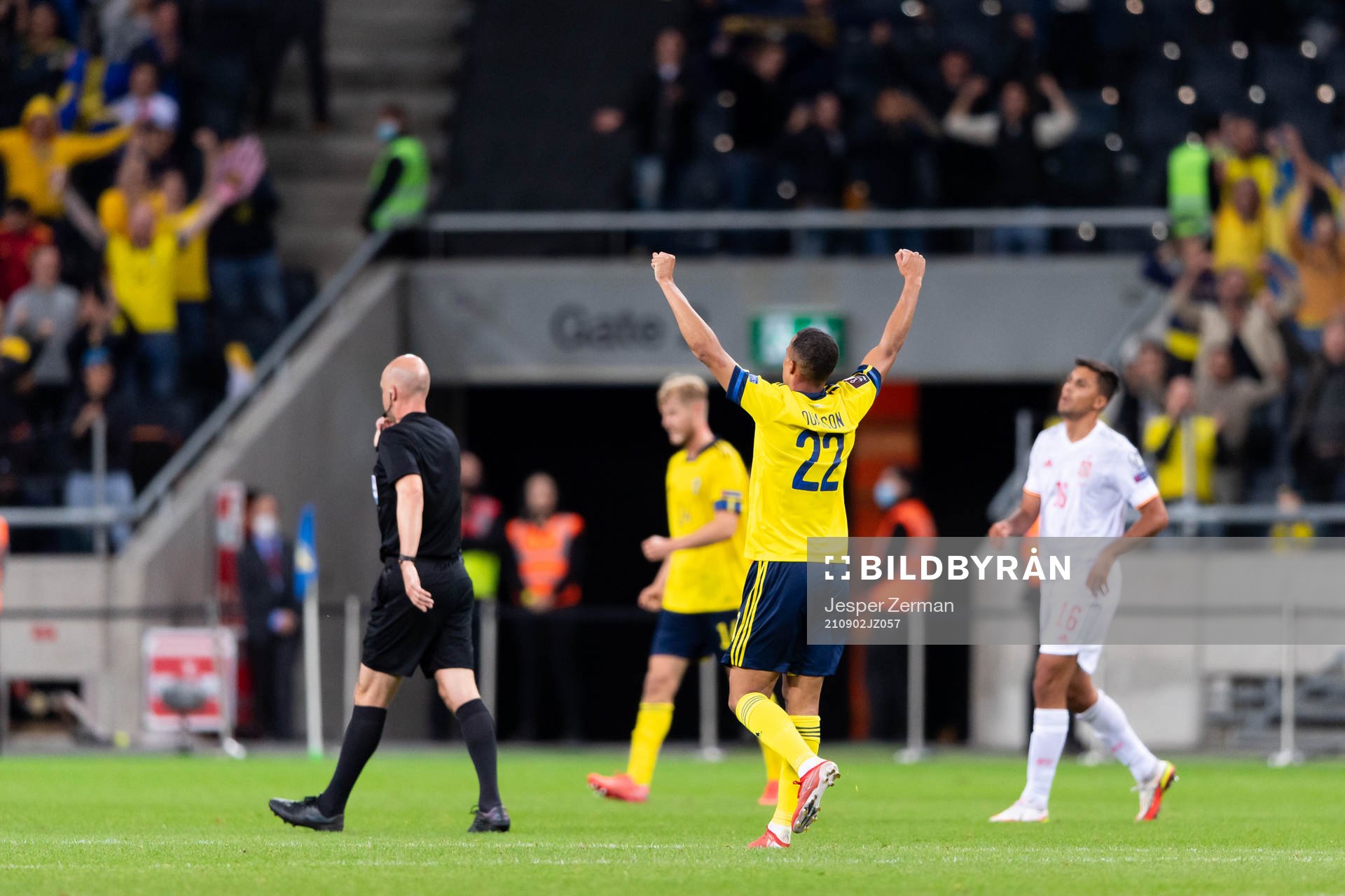 Robin Quaison of Sweden celebrates