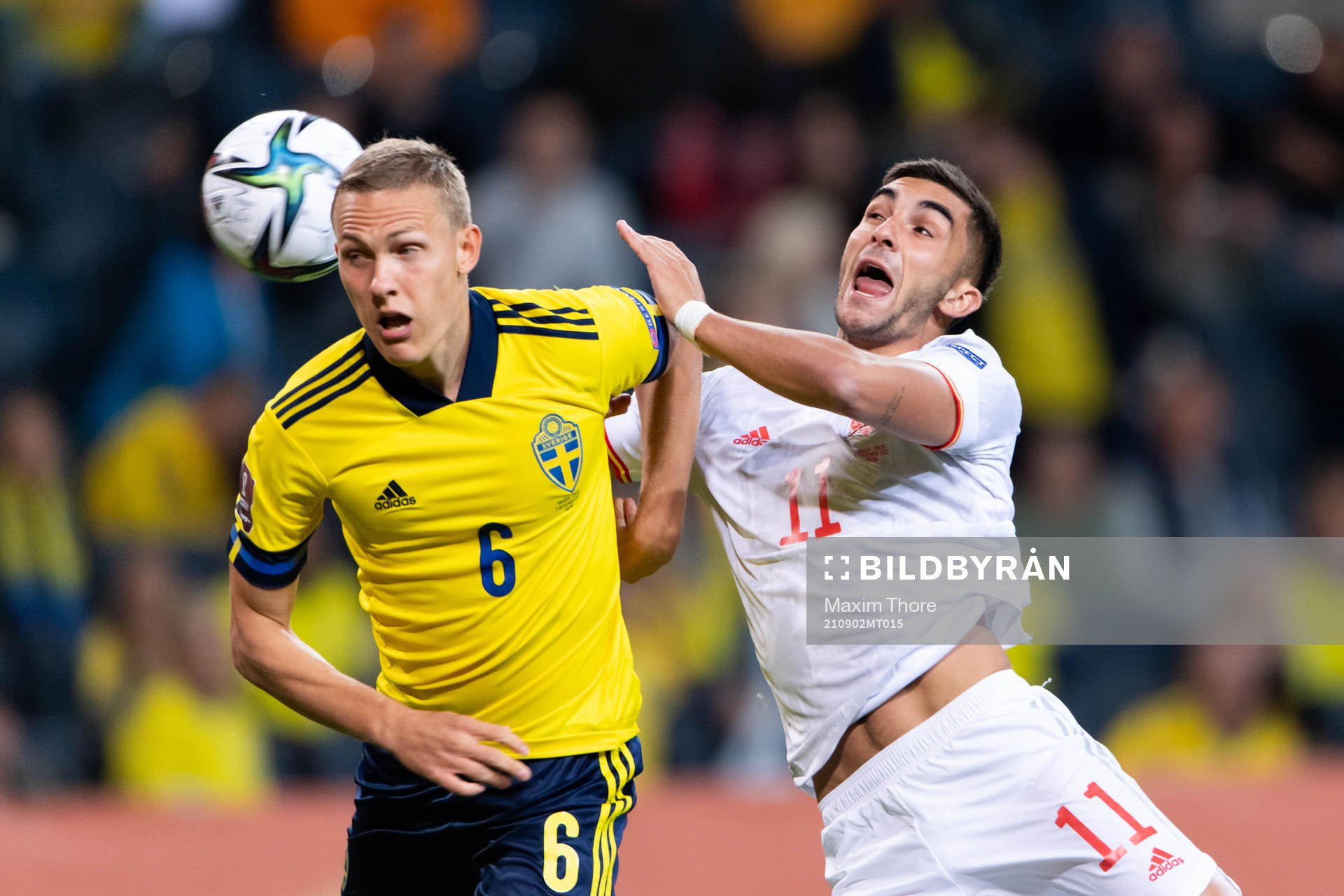 Ludwig Augustinsson of Sweden and Ferran Torres of Spain