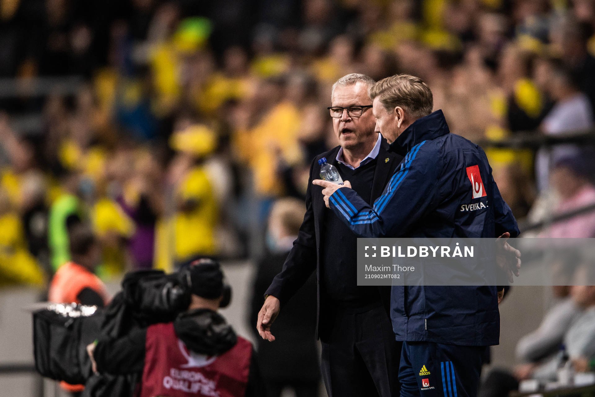 Head coach Janne Andersson and assistant coach Peter