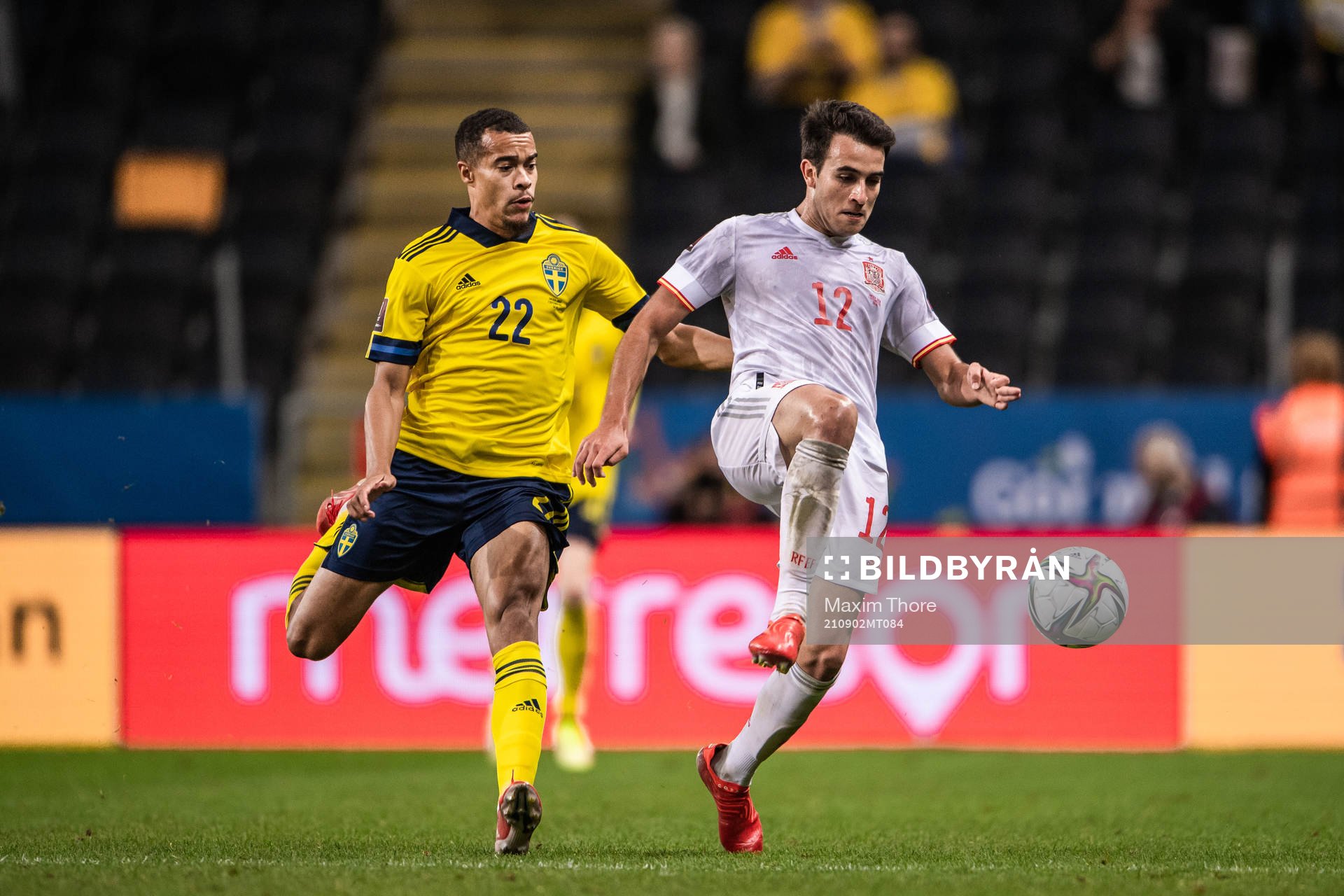 Robin Quaison of Sweden and Eric Garcia of Spain