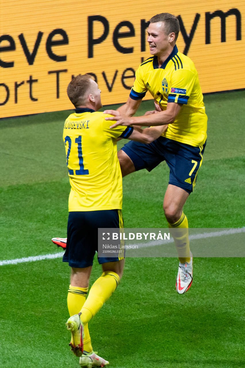 Viktor Claesson celebrates
