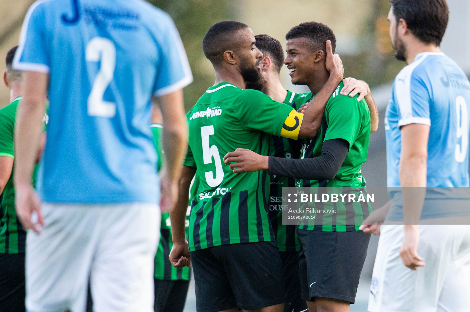 Högaborgs Kamal Barny och Abdi-Nasir Abdalle jublar
