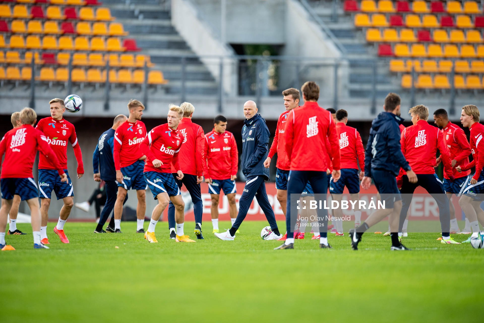 Ståle Solbakken, head coach of Norway, and players of the