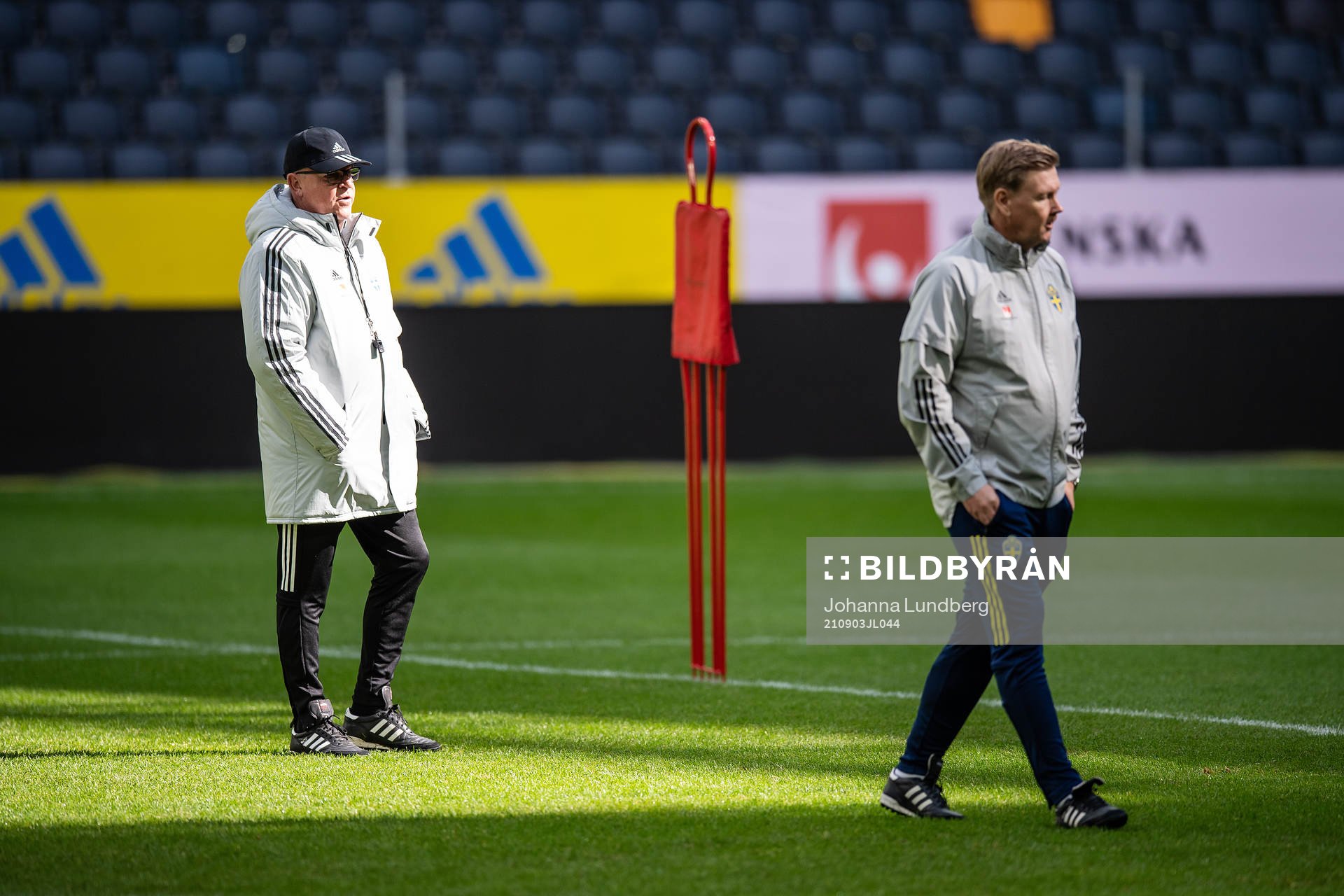 head coach Janne Andersson and assistant coach Peter