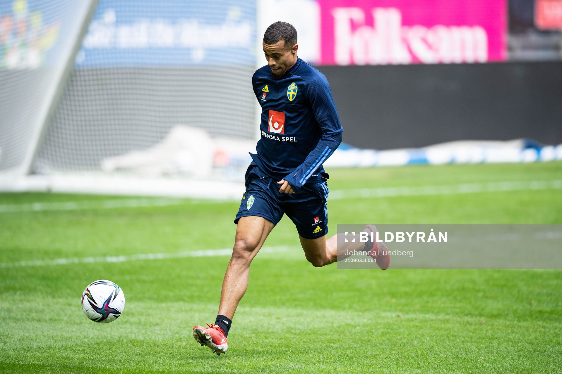 Robin Quaison of the Swedish national team