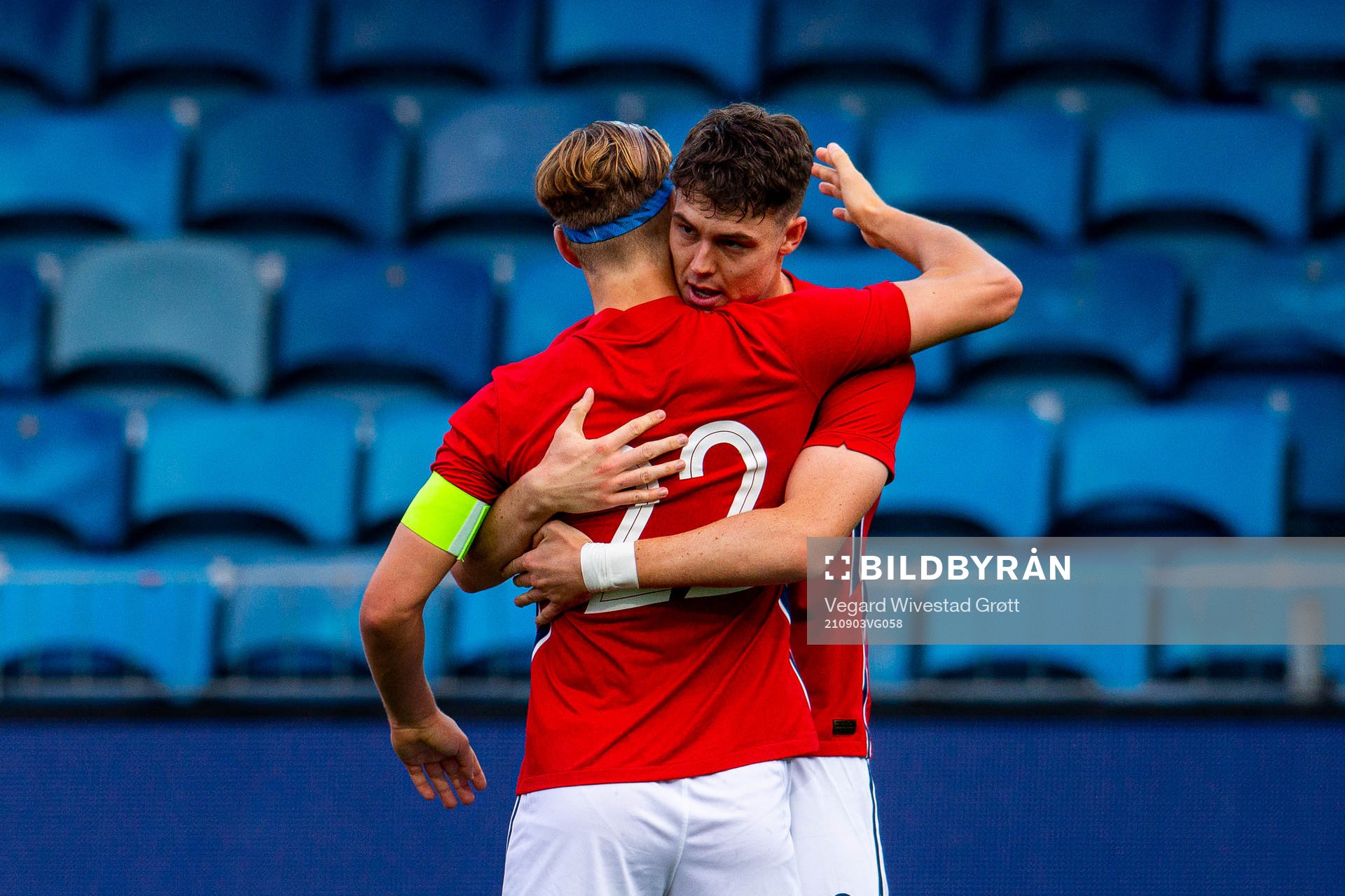 Jørgen Strand Larsen of Norway celebrates with teammate