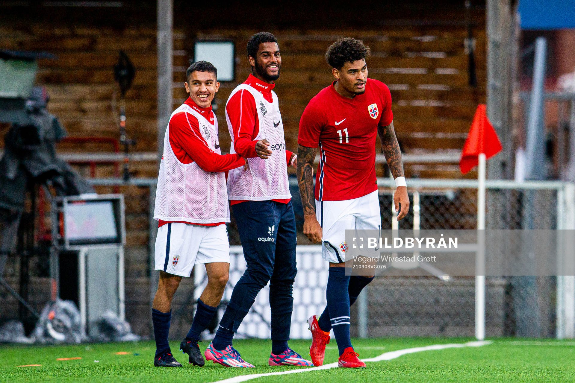 Noah Holm of Norway celebrates with teammates Emil
