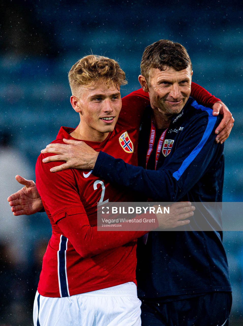 Sebastian Sebulonsen and Tore André Flo of Norway
