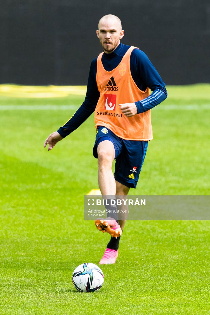 Marcus Danielson of Sweden