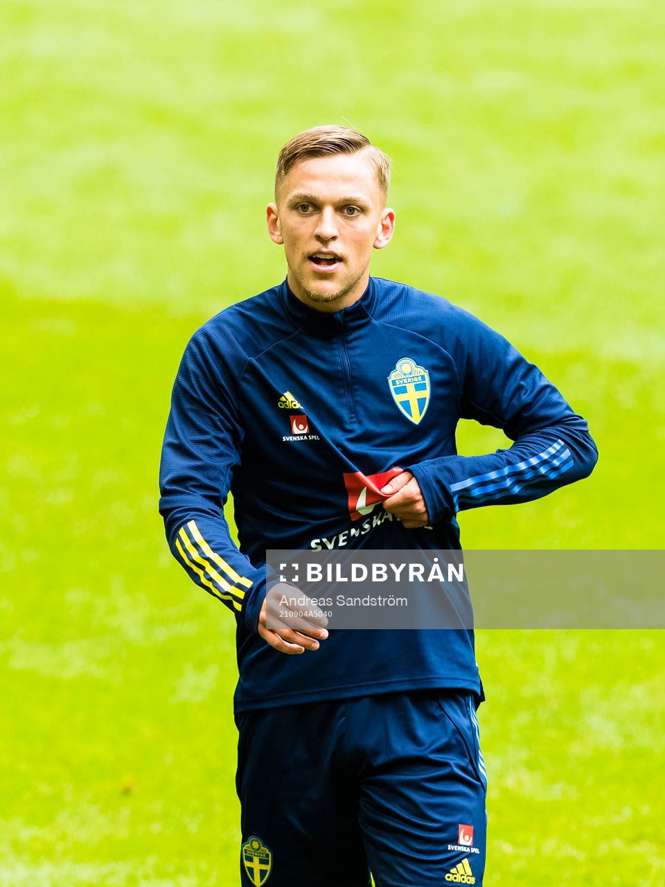 Jesper Karlsson of Sweden