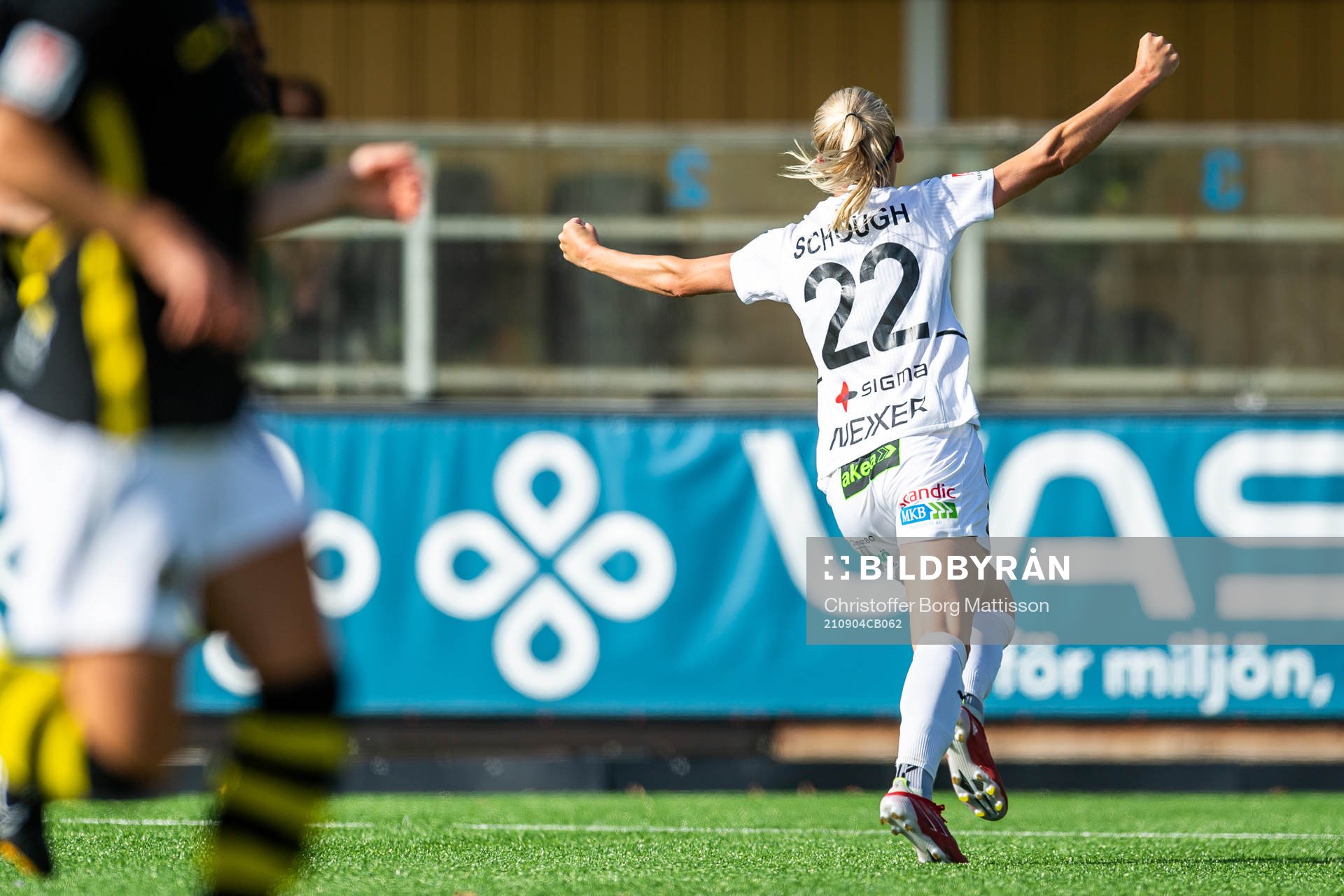 Rosengårds Olivia Schough jublar efter 3-0 under fotbollsmatchen i Damallsvenskan mellan FC Rosengård och AIK den 4 september 2021 i Malmö.