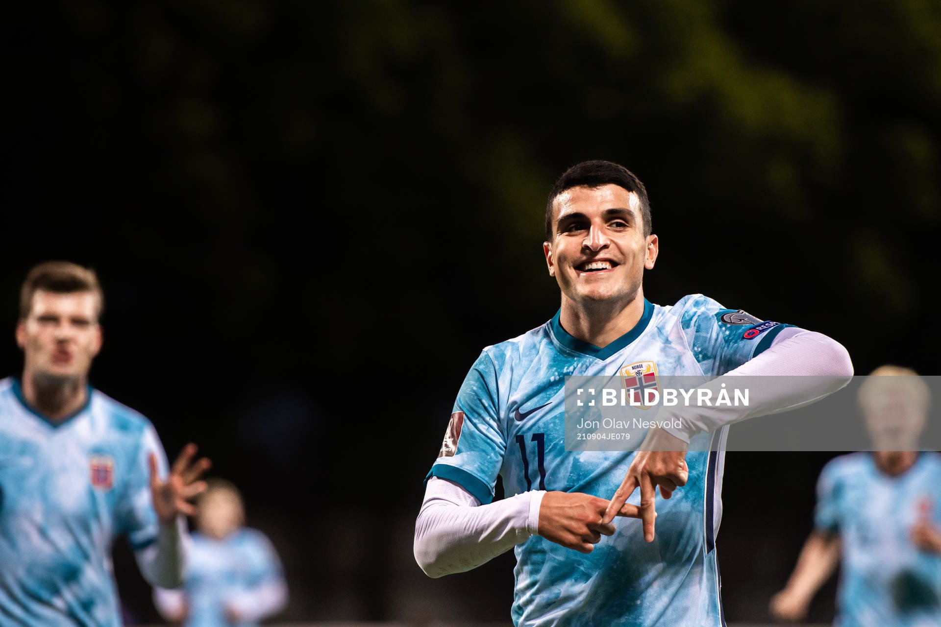 Mohamed Elyounoussi of Norway celebrates