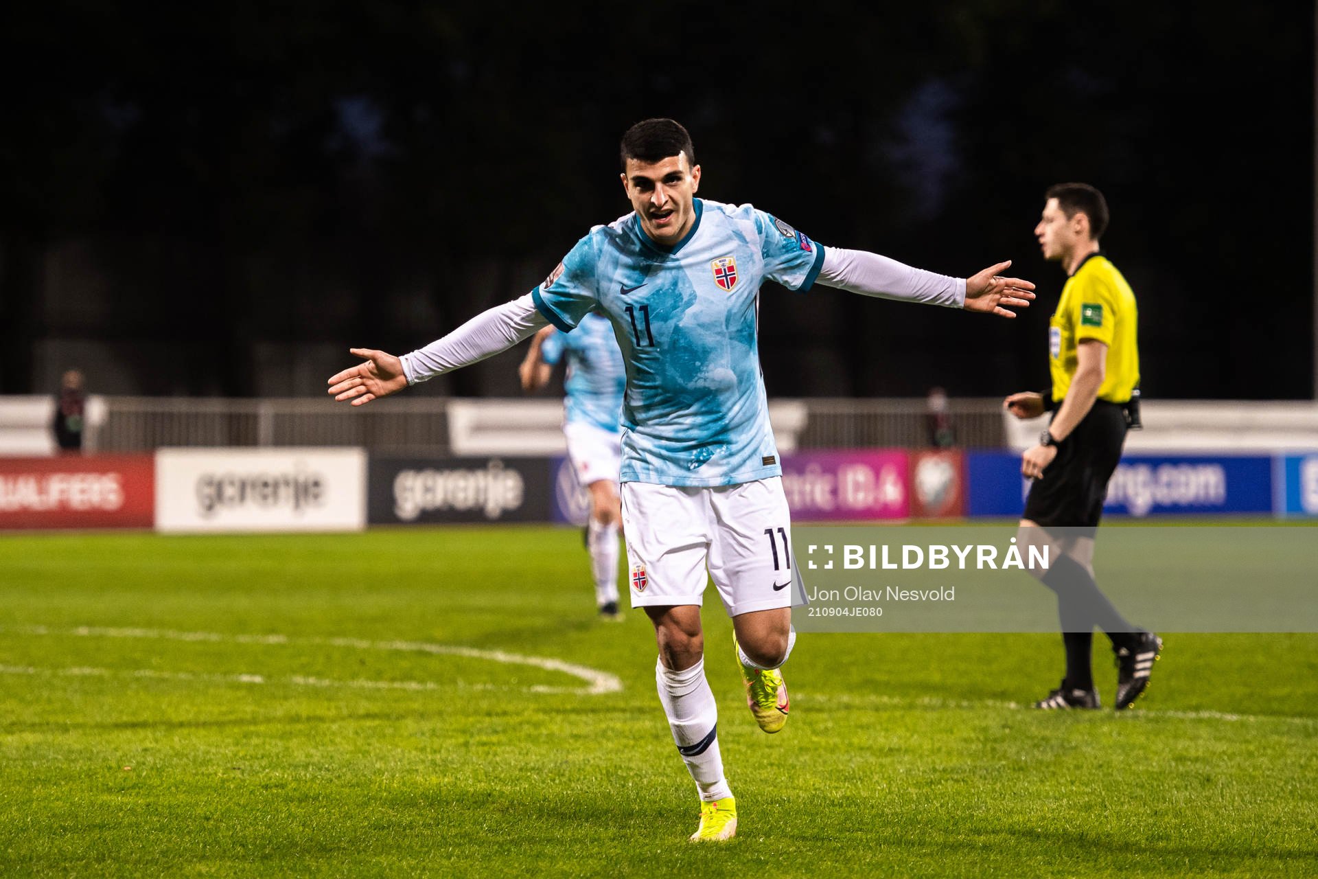 Mohamed Elyounoussi of Norway celebrates