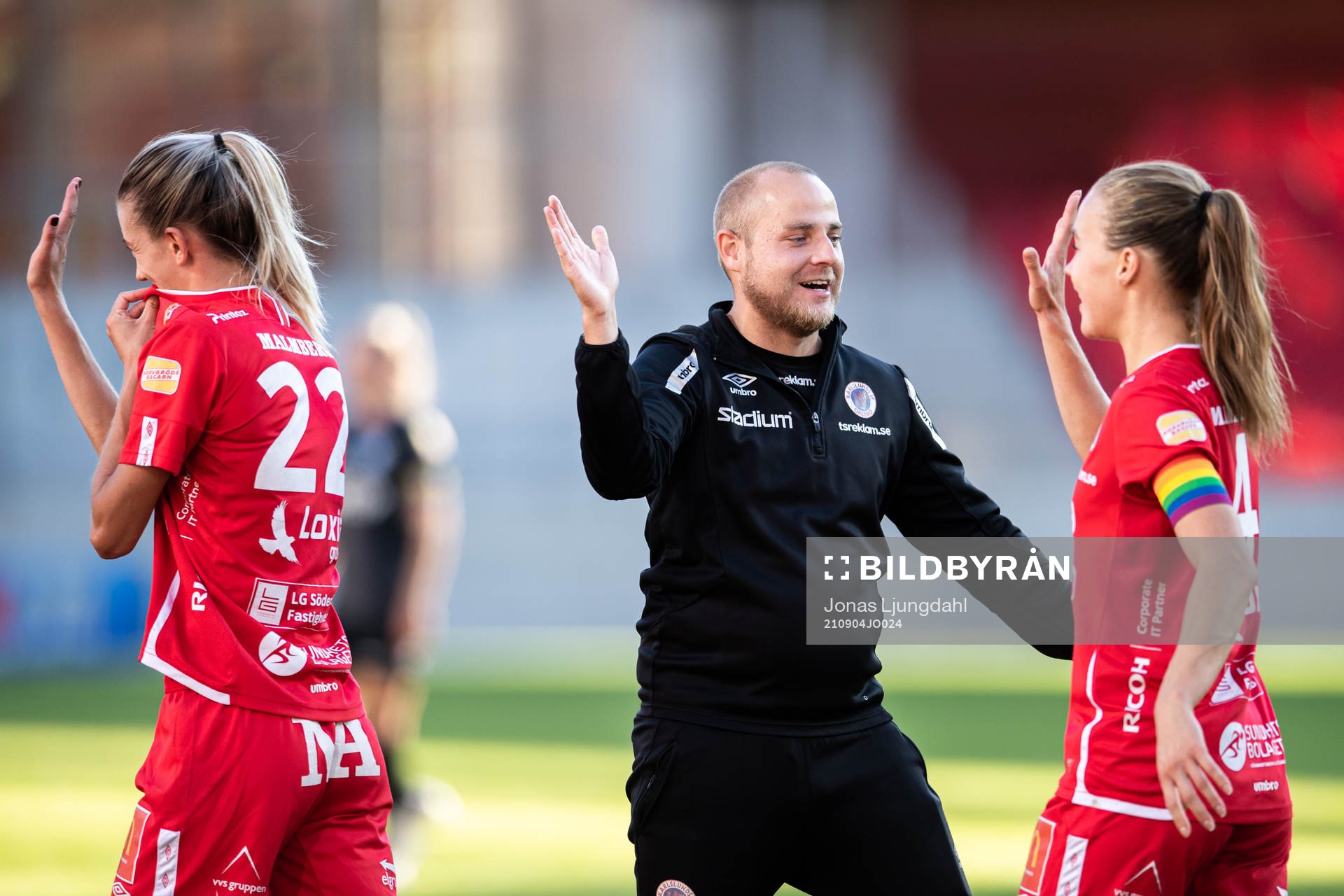 Örebros tränare Rikard Johansson och Frida Abrahamsson