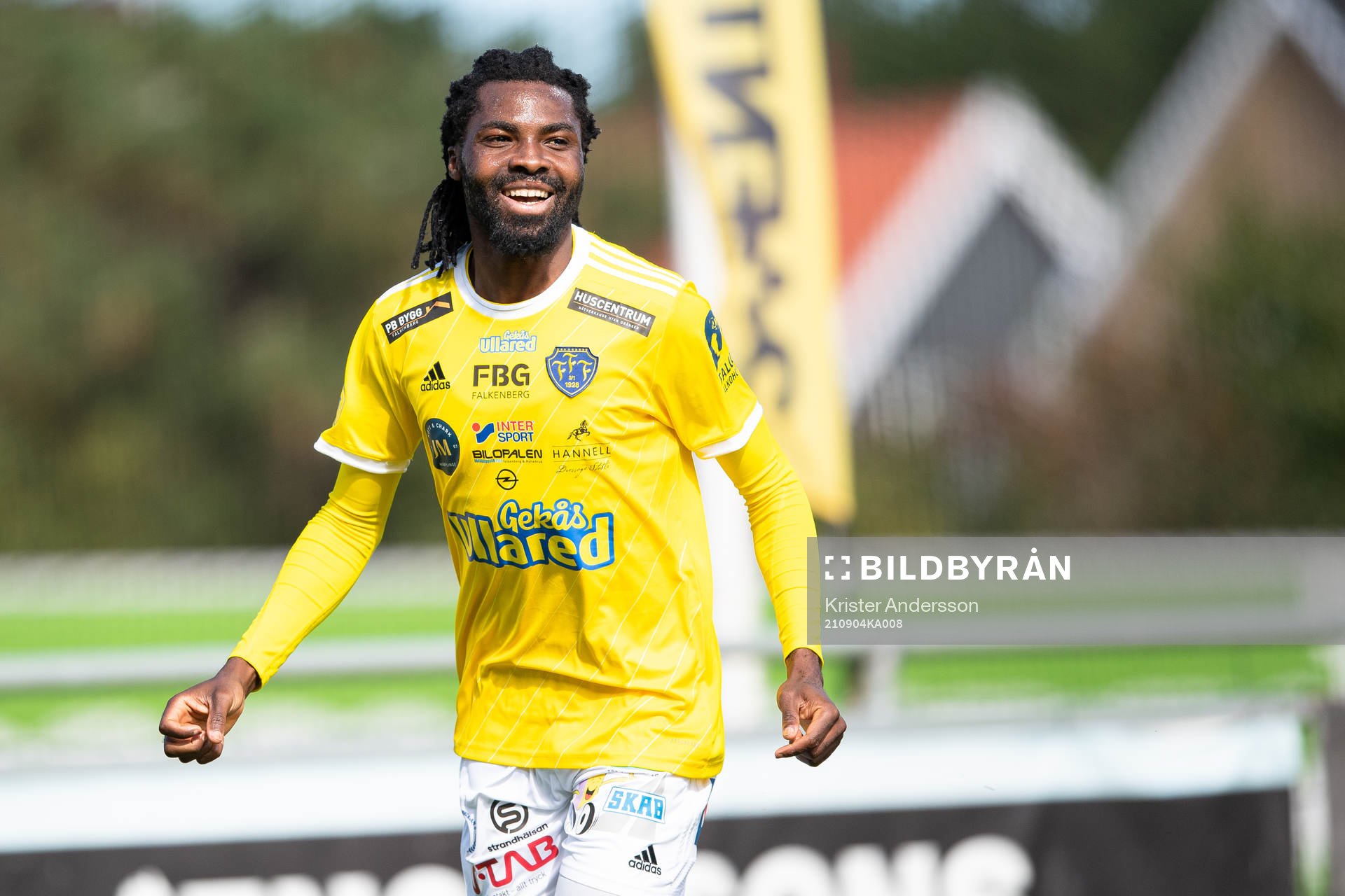 Falkenbergs Kwame Kizito jublar