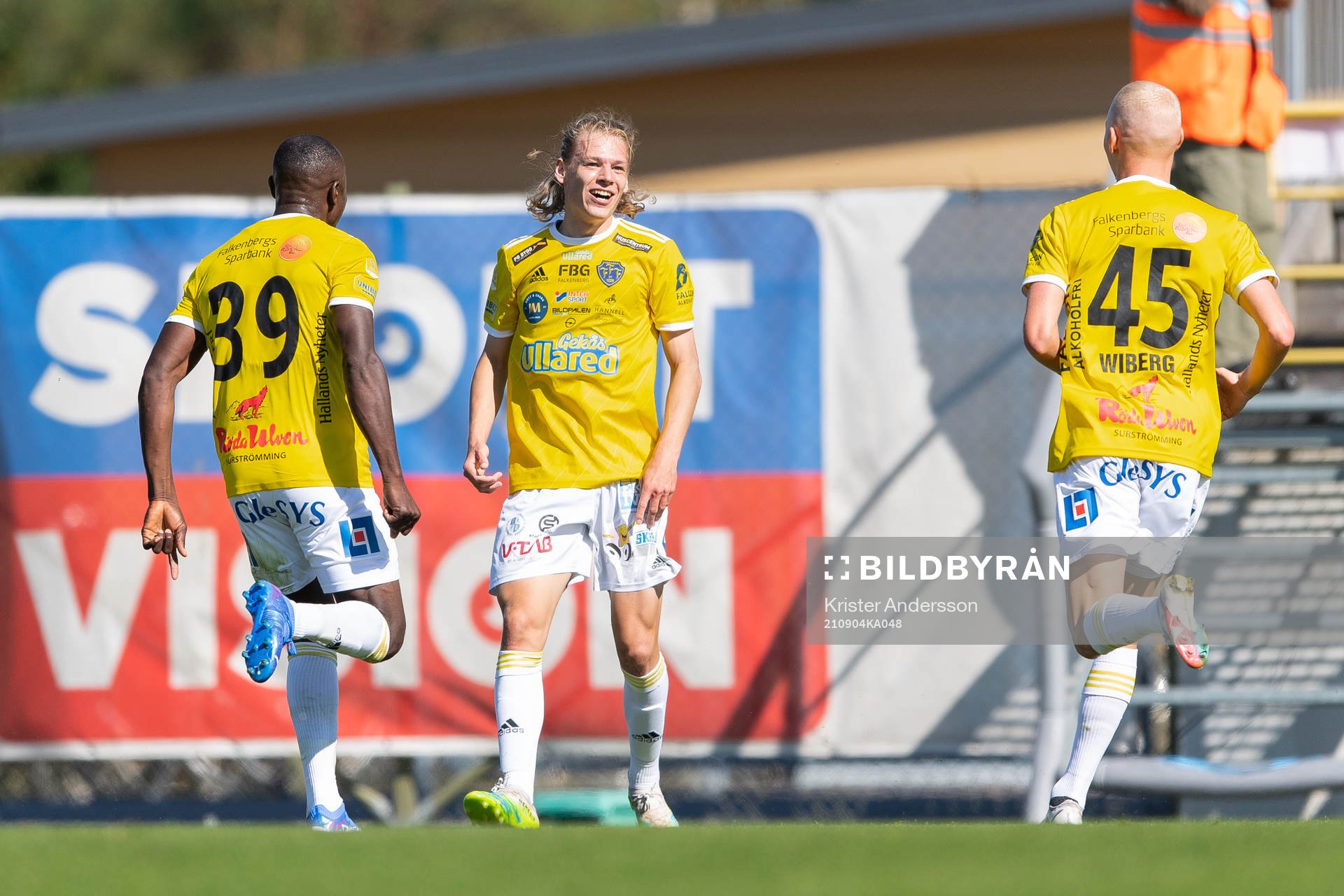 Falkenbergs Melker Nilsson jublar