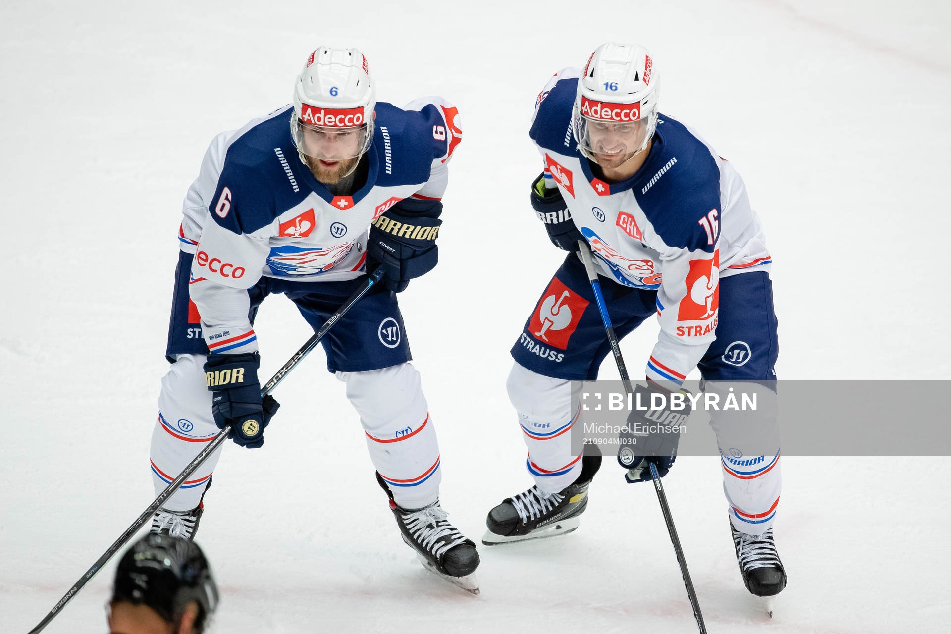 Yannick Weber and Marcus Krüger of Zurich