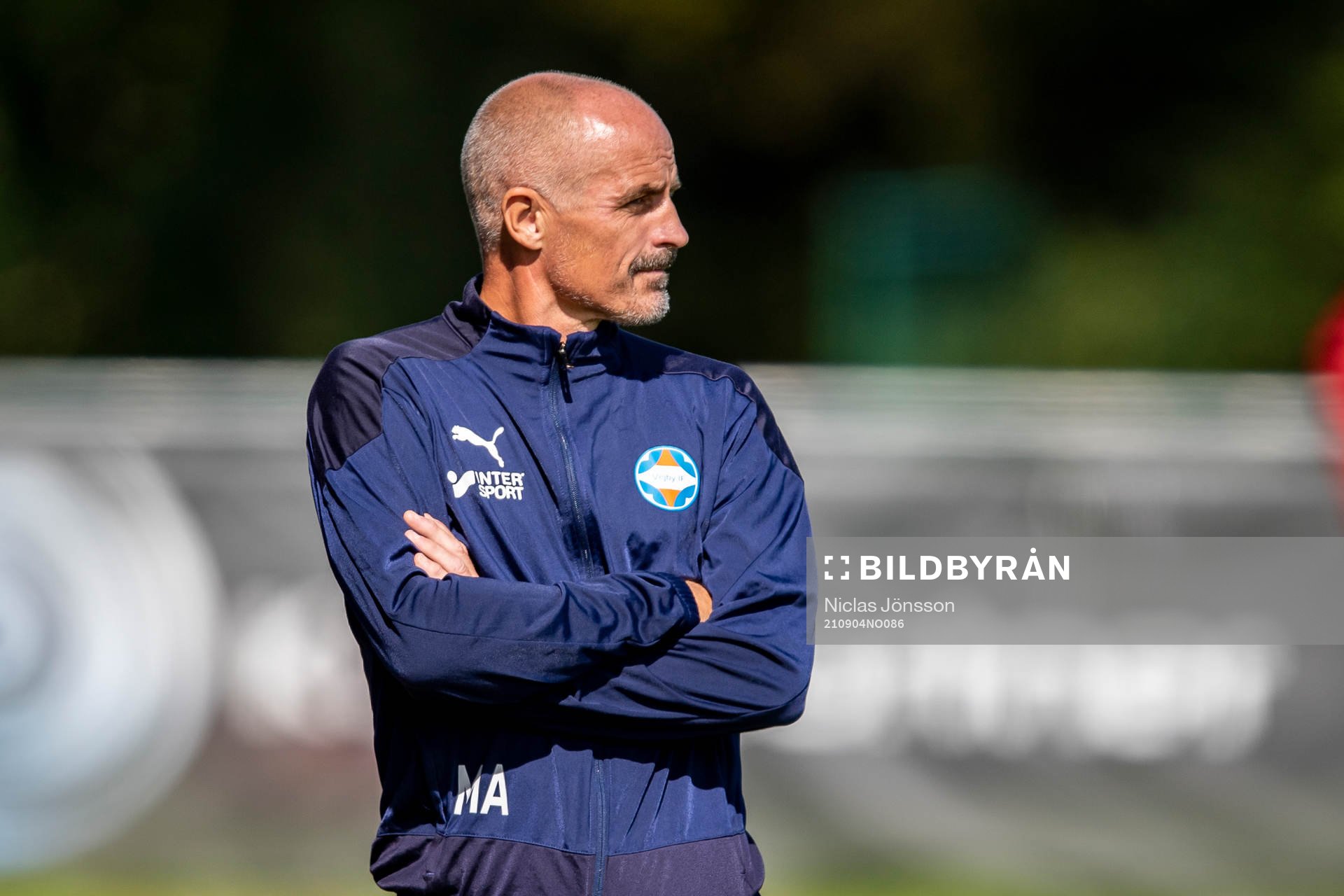 Vejbys tränare Magnus Arvidsson under fotbollsmatchen i Division 3 södra mellan Hittarp och Vejby den 4 september 2021 i Laröd. 