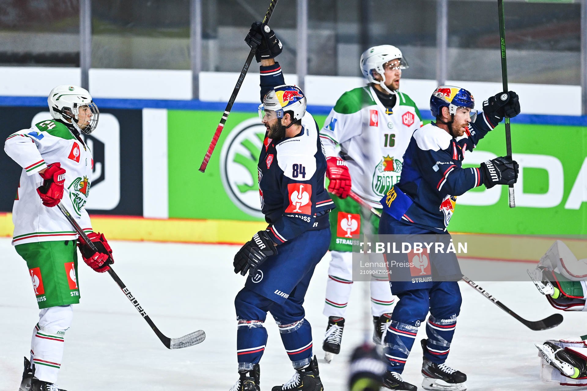 Players of Munich celebrate the 2-0 goal