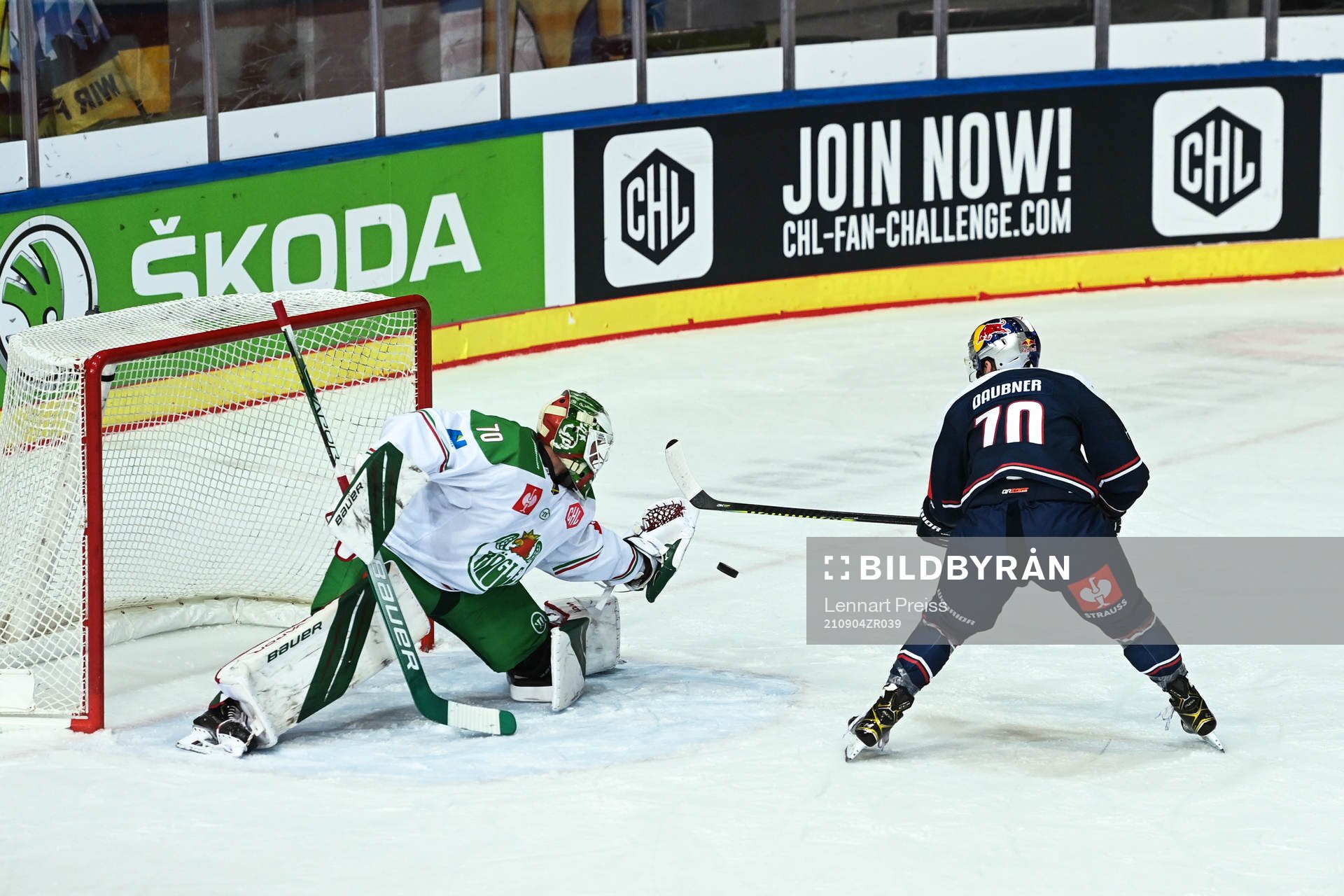 Goalkeeper Calle Clang of Rögle and Maximilian Daubner of
