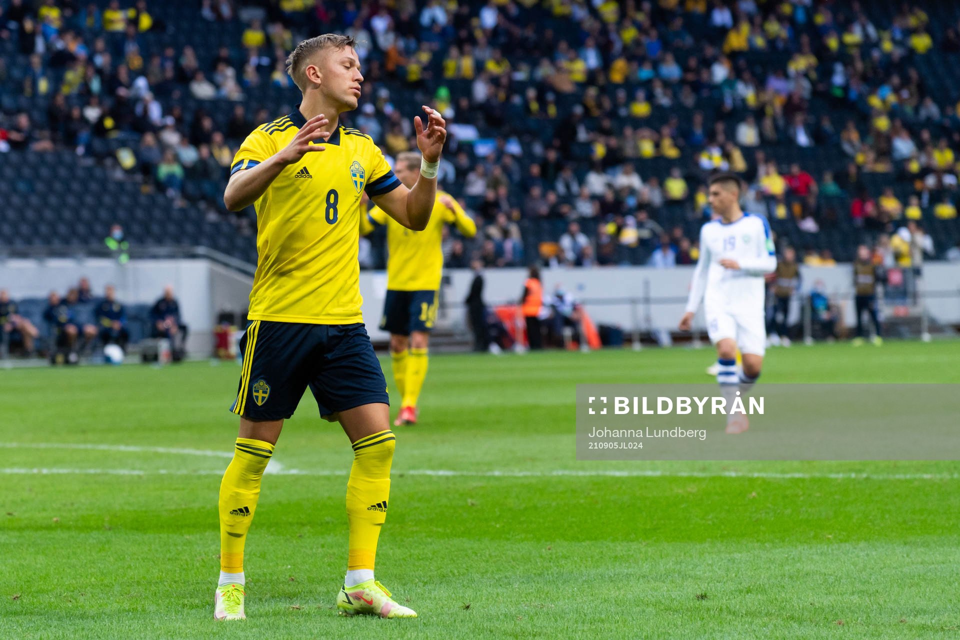 Jesper Karlsson of Sweden looks dejected