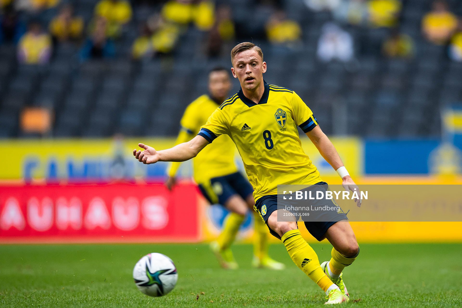 Jesper Karlsson of Sweden