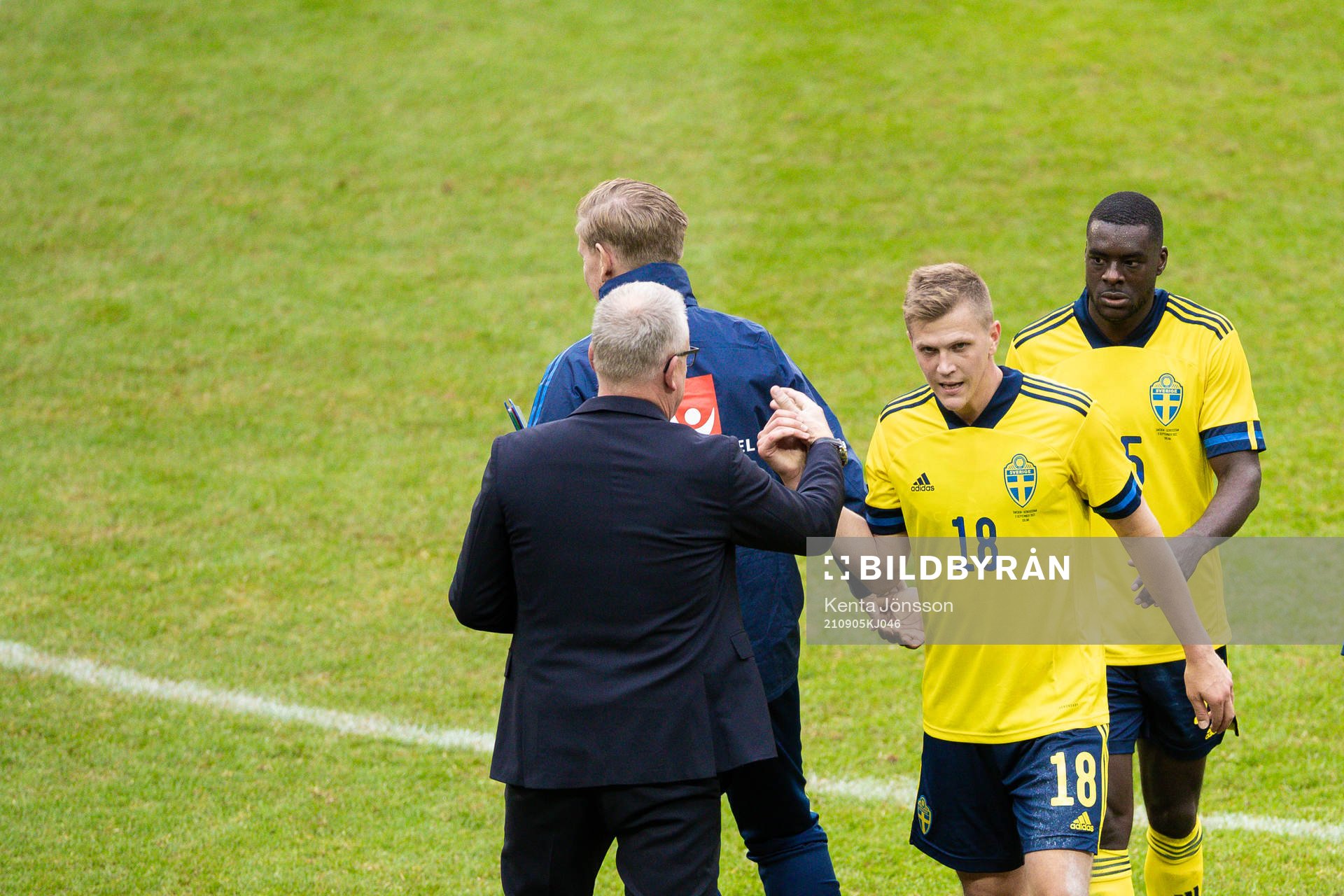 Head coach Janne Andersson and Joakim Nilsson