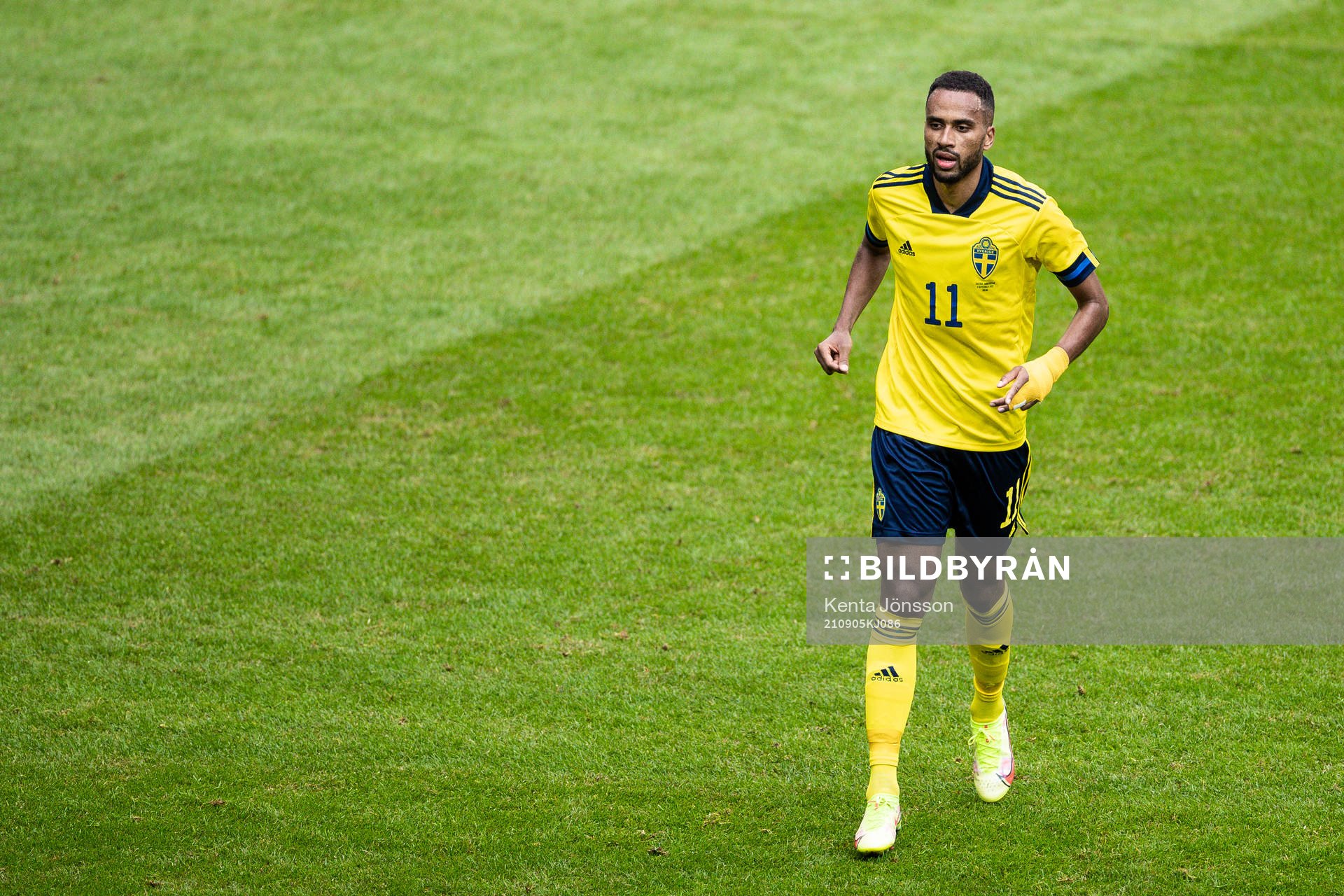 Isaac Kiese-Thelin of Sweden