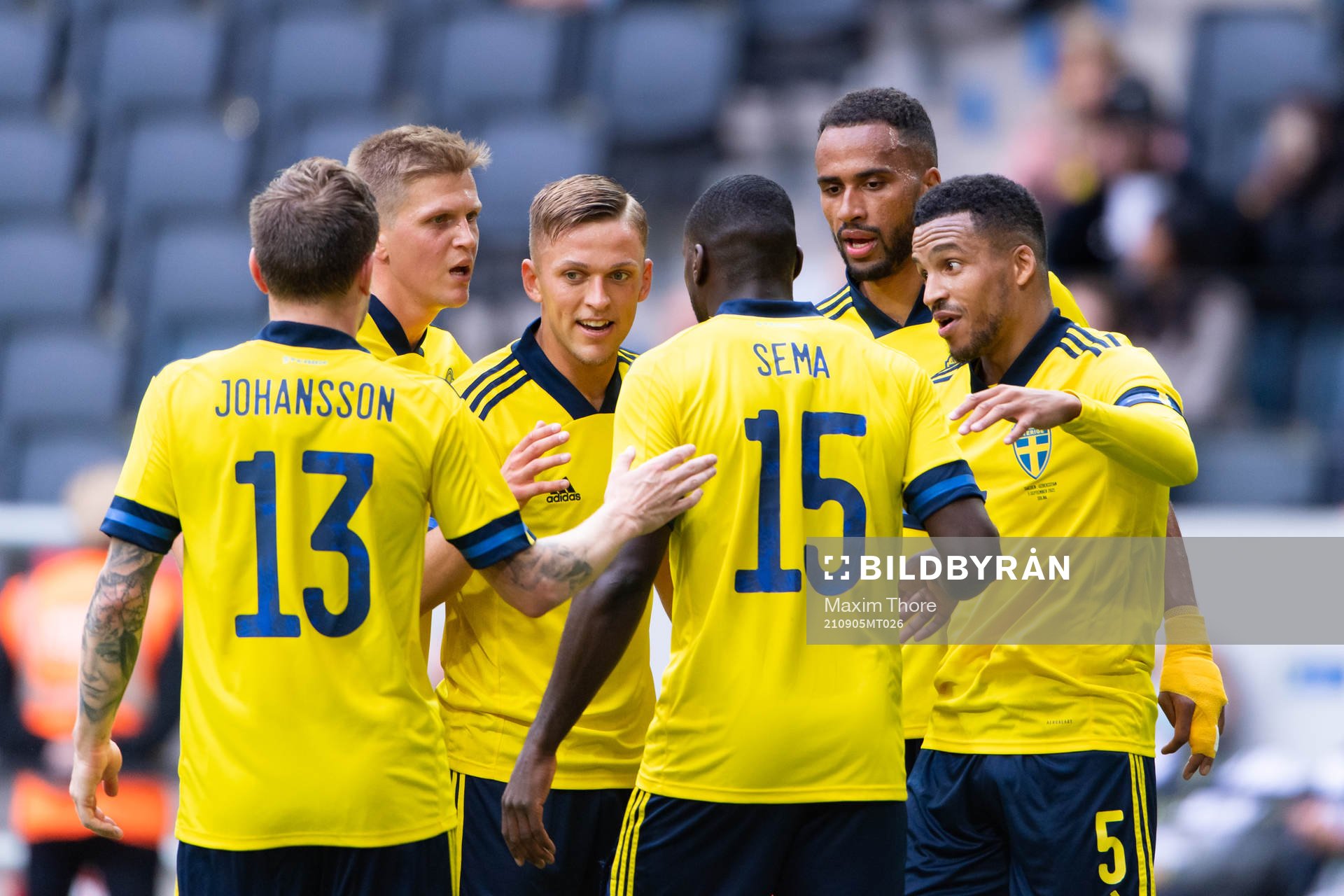 Th Swedish players celebrate