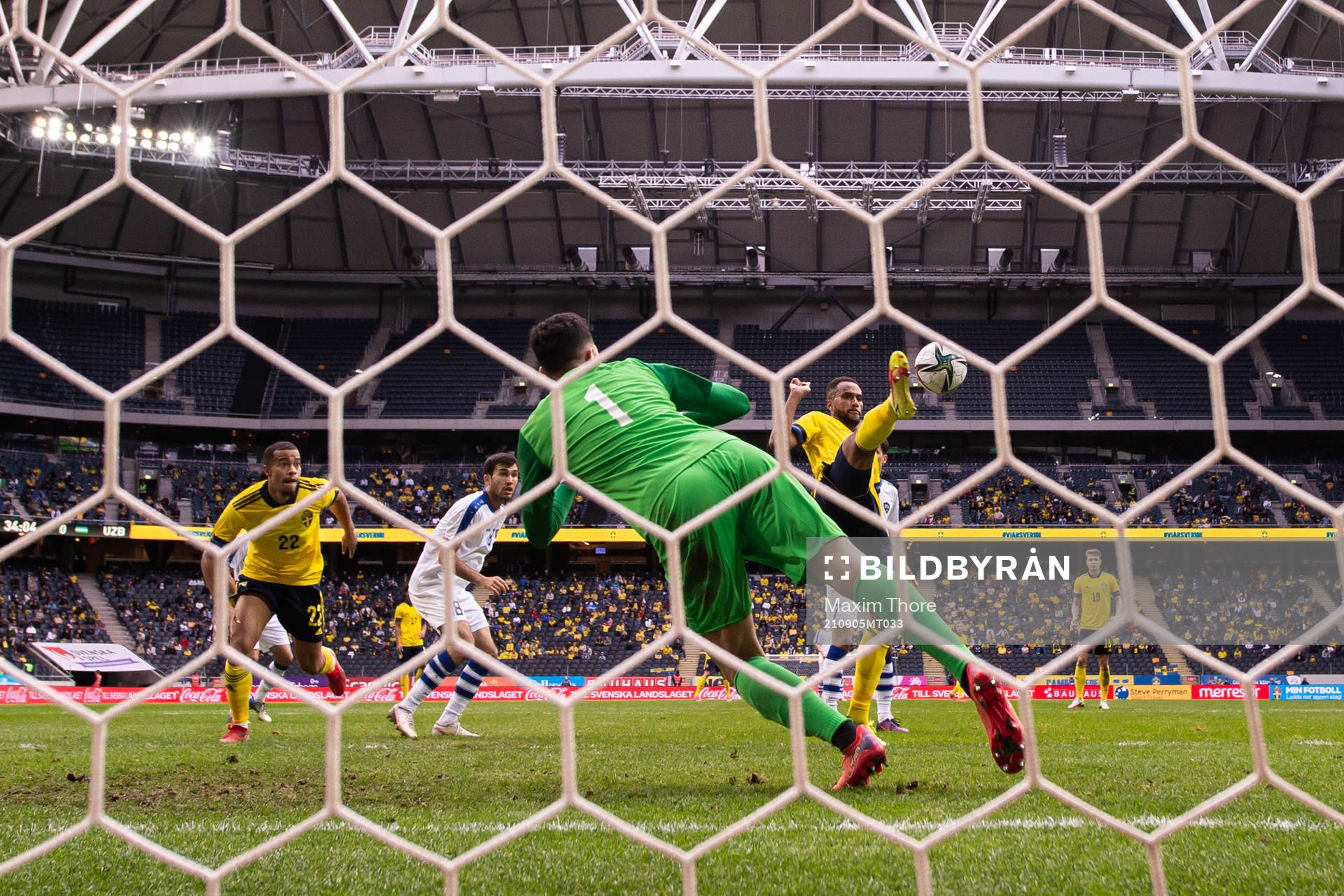 Isaac Kiese-Thelin of Sweden scores the 2-0 goal