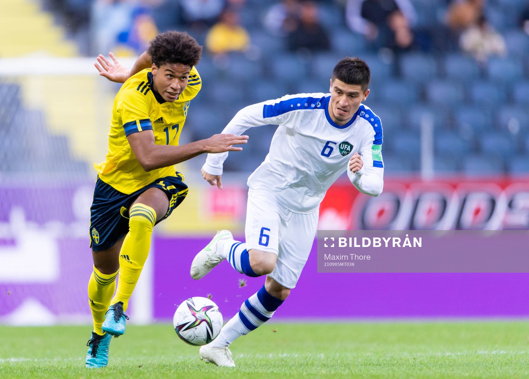 Jens Cajuste of Sweden and Odiljon Hamrobekov of Uzbekistan