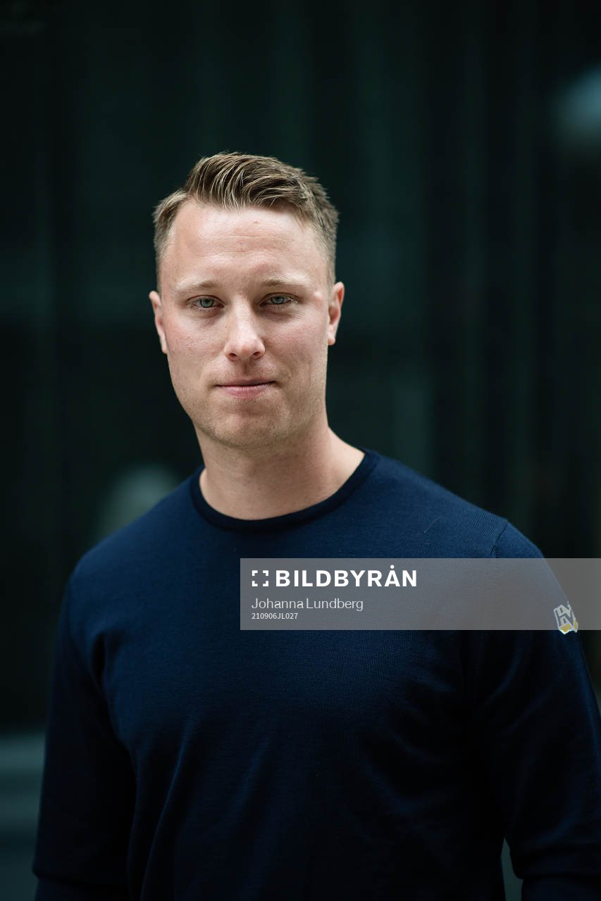 s tränare Joakim Engström