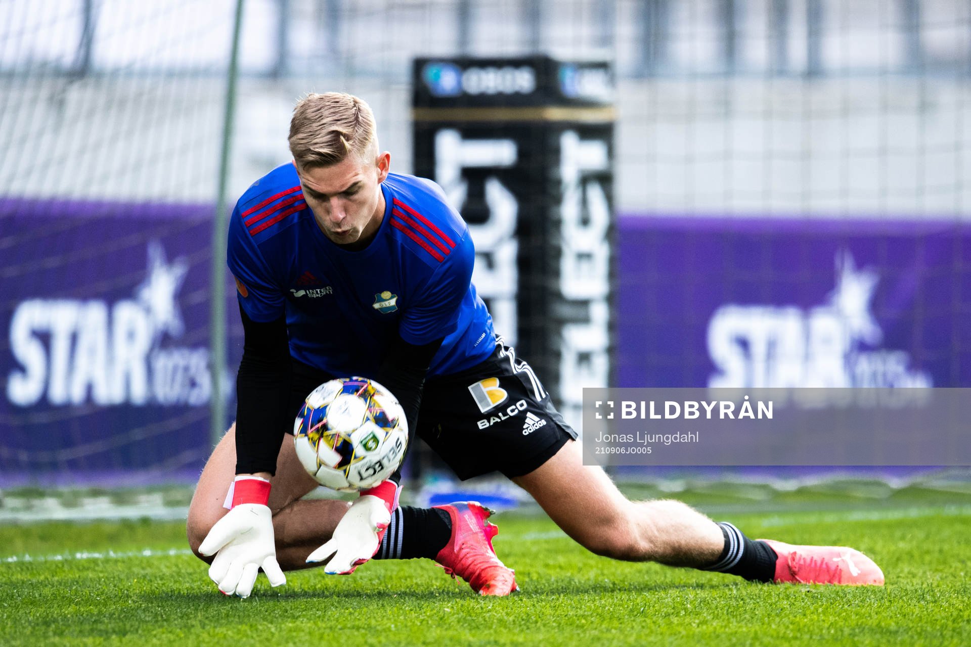 Östers målvakt Mathias Nilsson