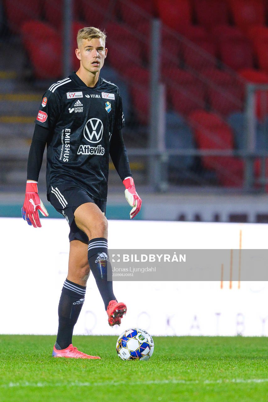 Östers målvakt Mathias Nilsson