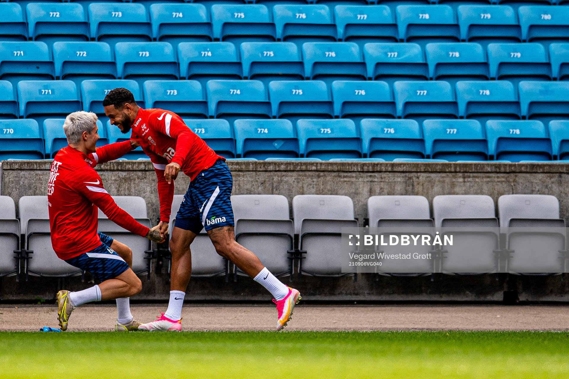 Mathias Normann and Joshua King of the Norwegian national