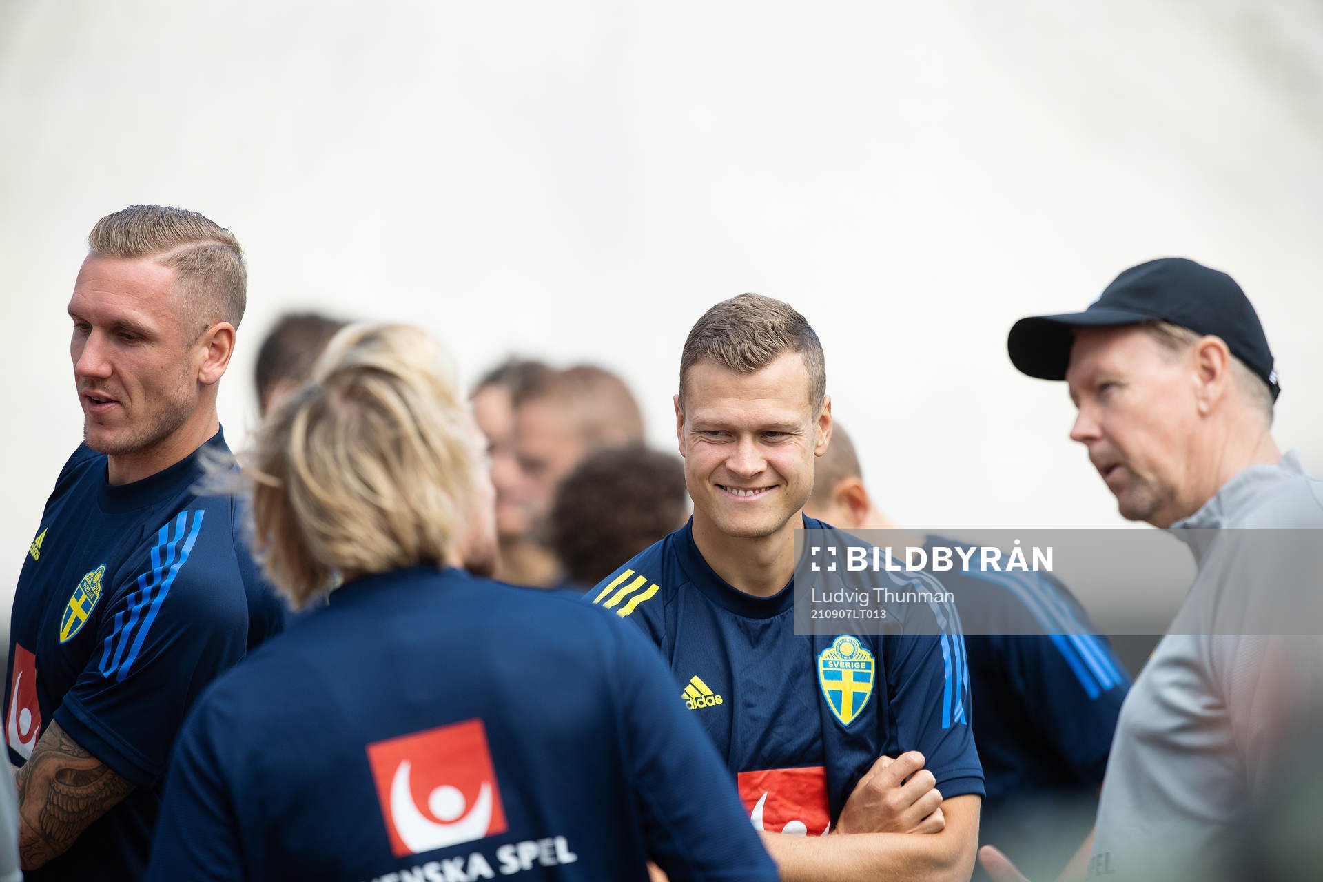 goalkeeper Robin Olsen, Viktor Claesson and assistant coach