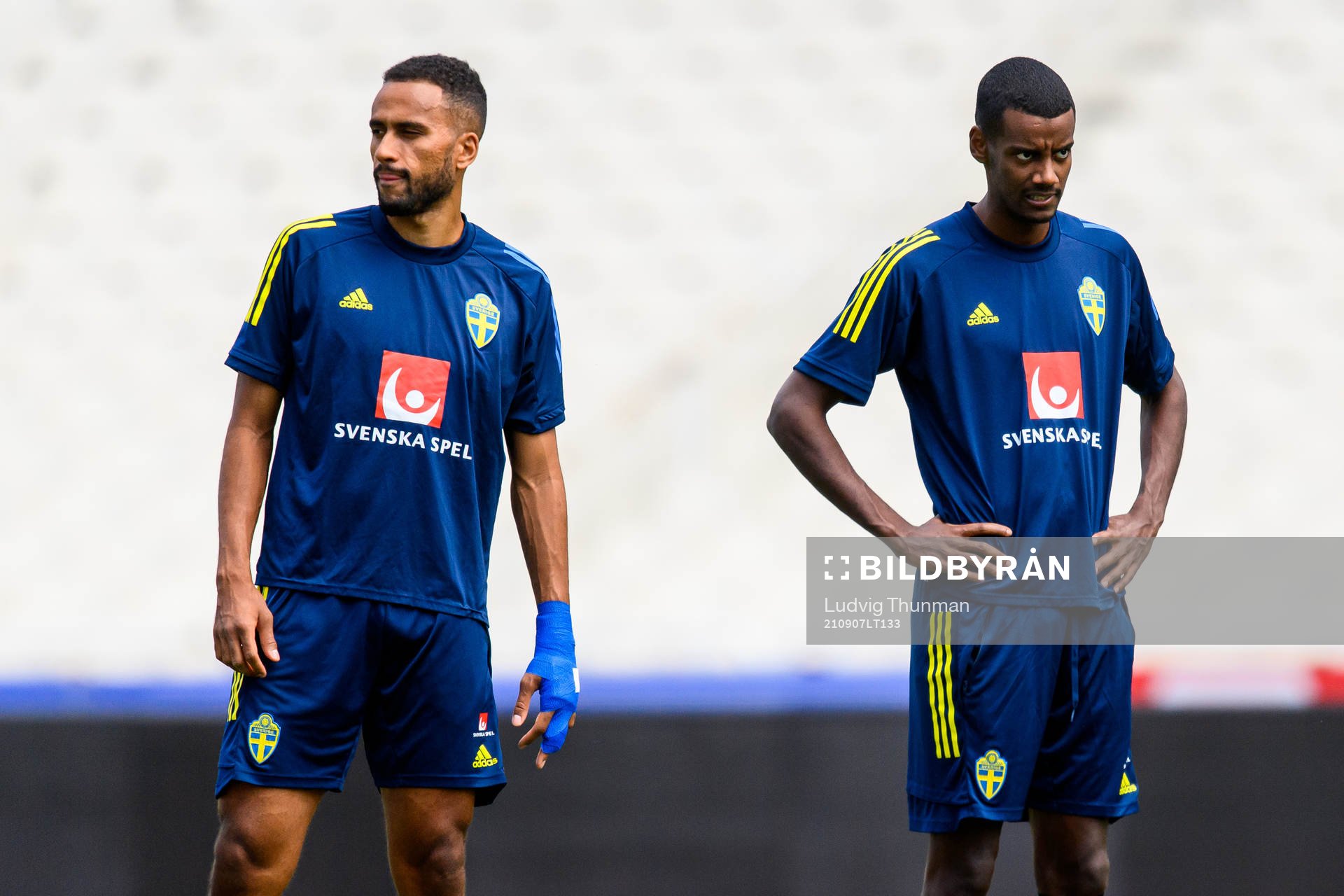 Isaac Kiese-Thelin and Alexander Isak of the Swedish