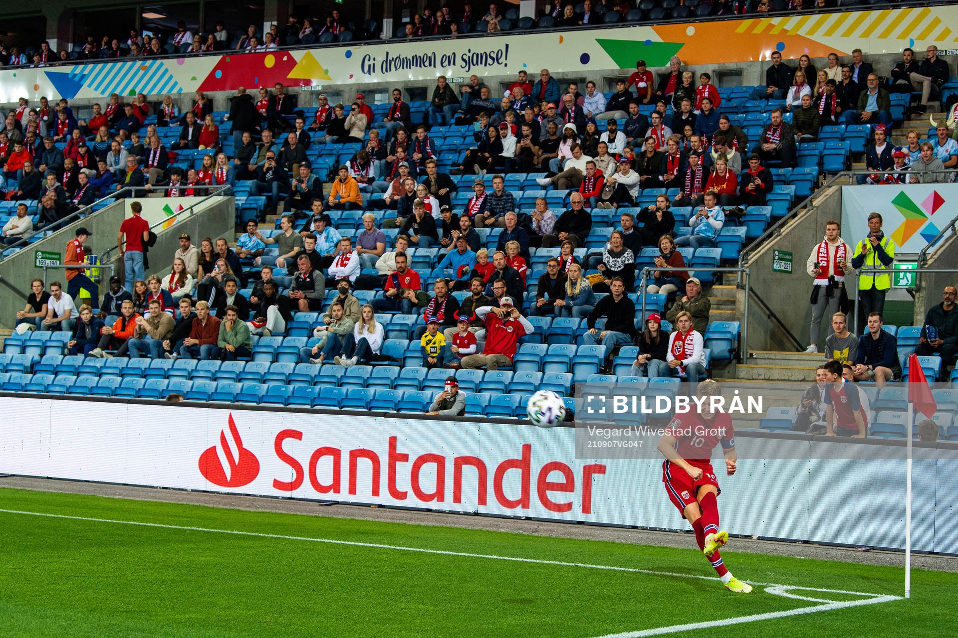 Martin Ødegaard of Norway with a corner kick