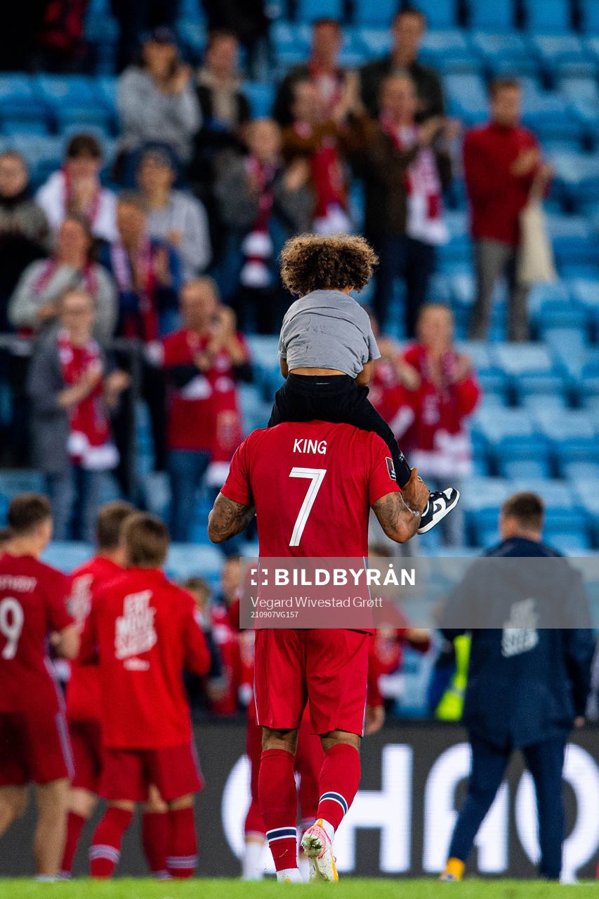 Joshua King of Norway with his son