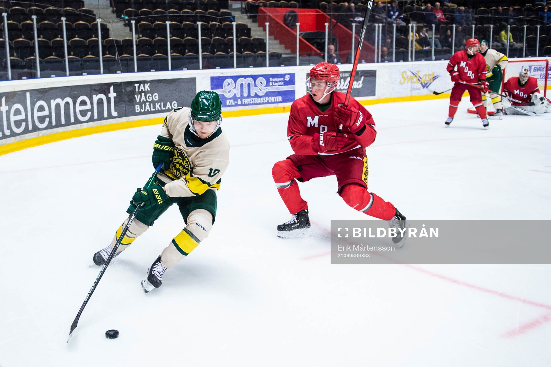 Björklövens Axel Ottosson och Modos Kevin Arvidsson